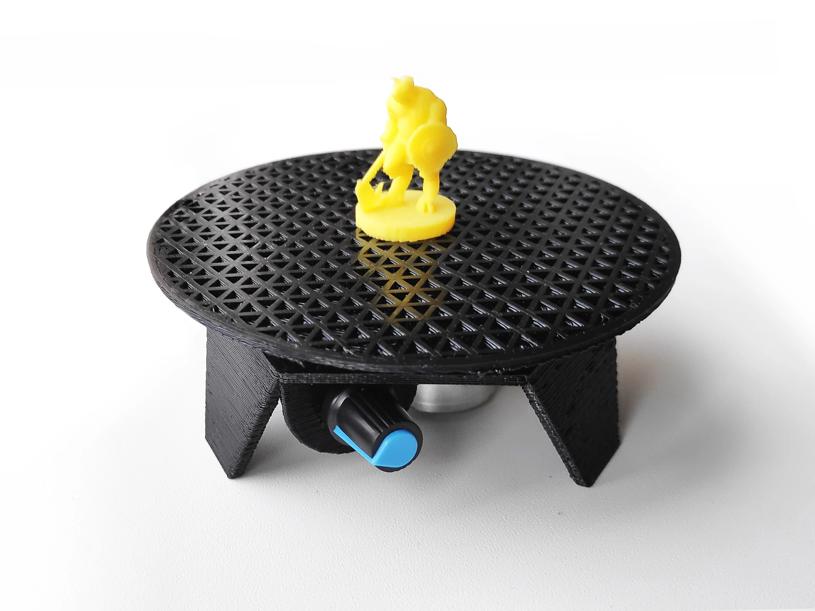 Motorized mini turntable