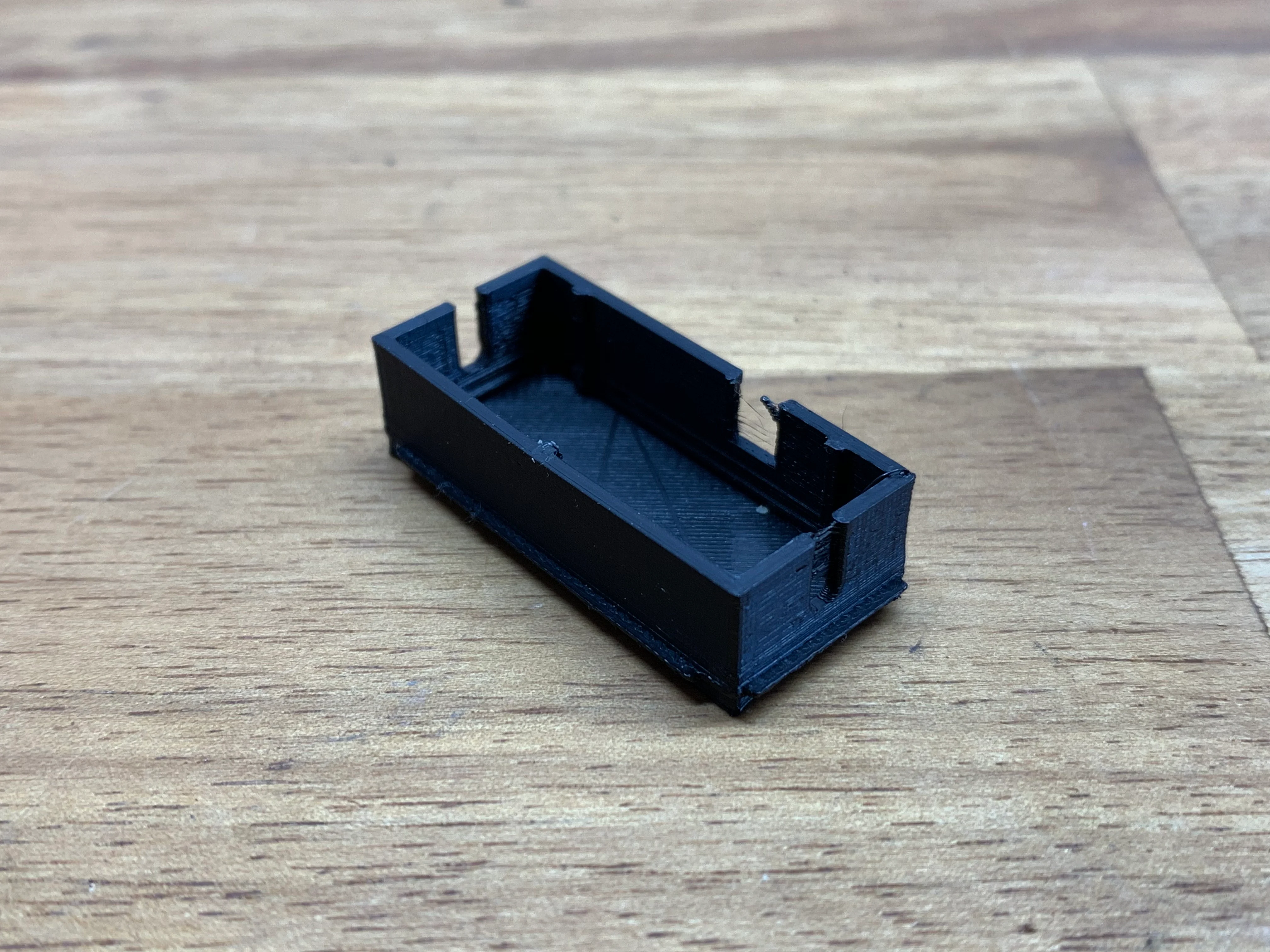 Canon EOS M50 - battery cap