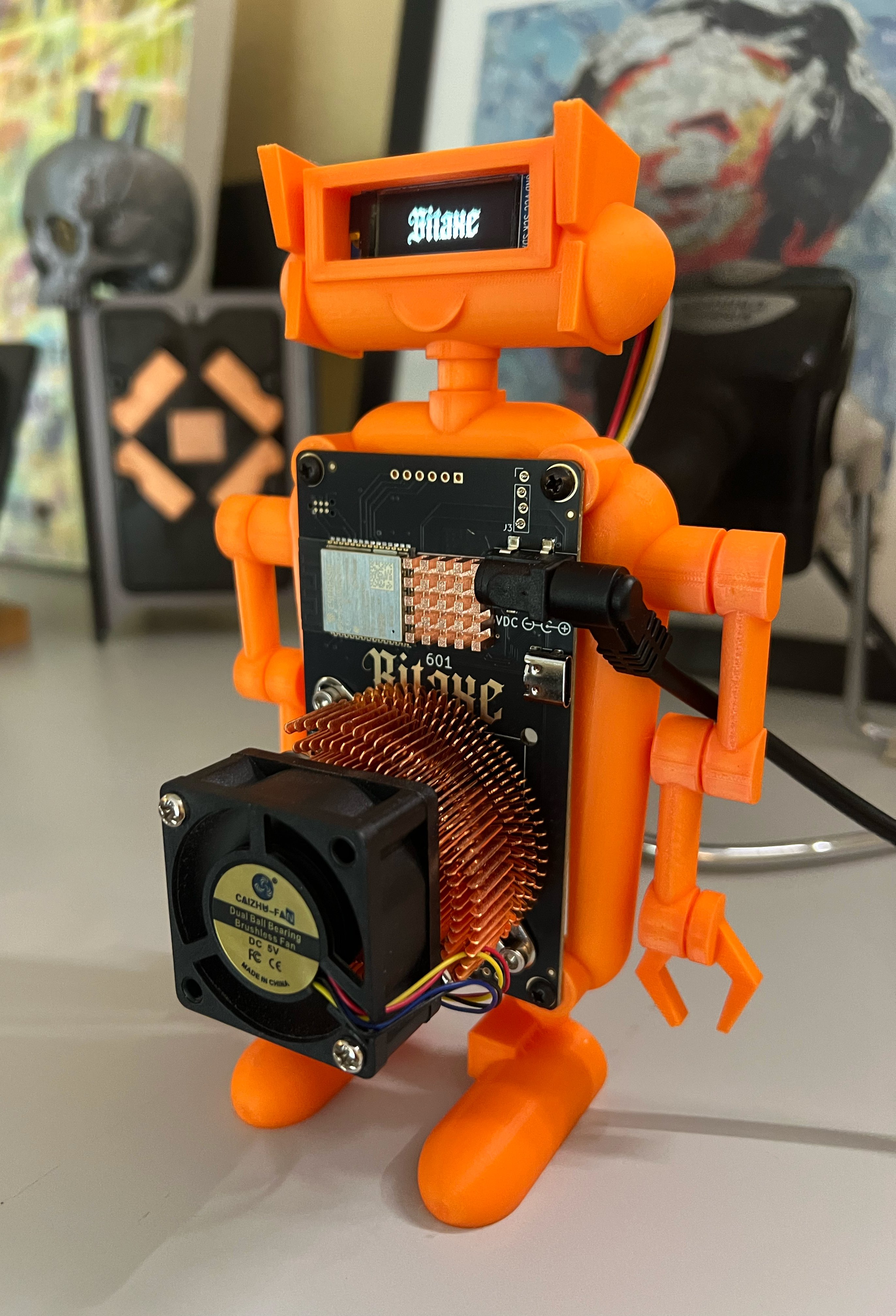 Bitaxe Robot Stand
