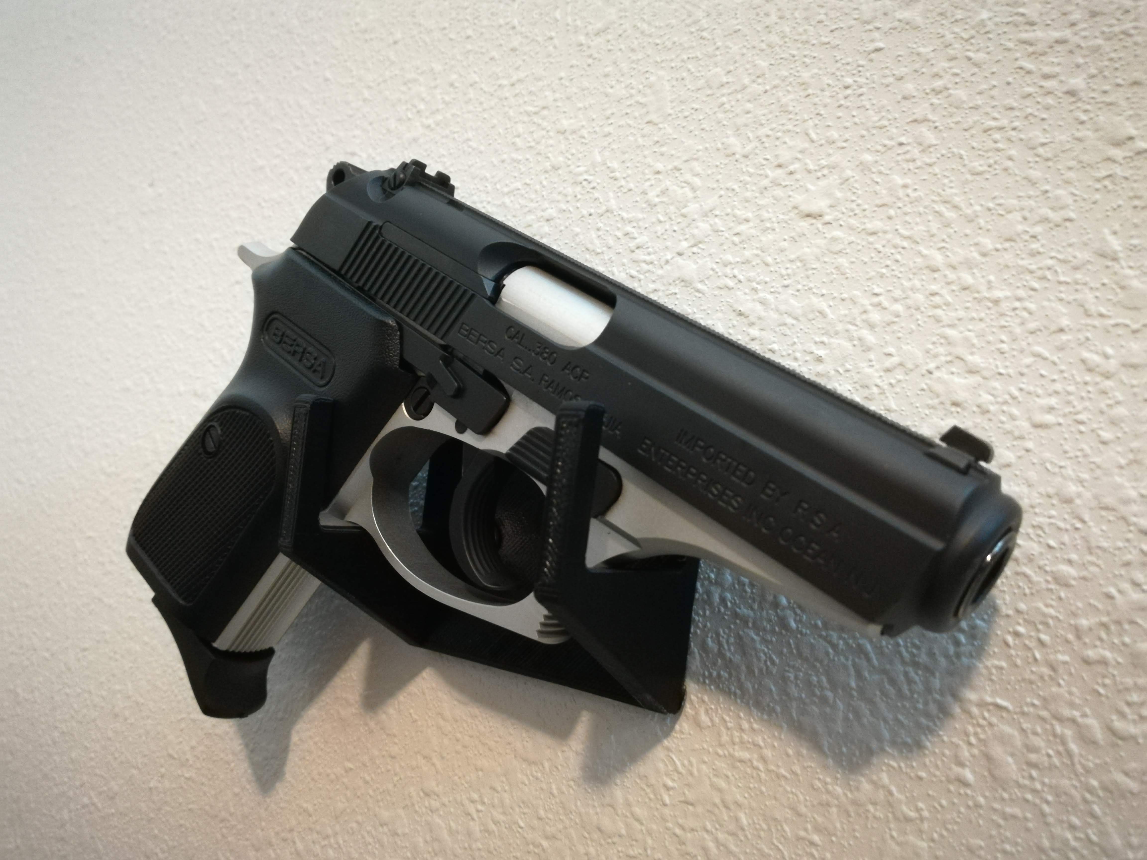 Bersa Thunder 380 Wall Mount