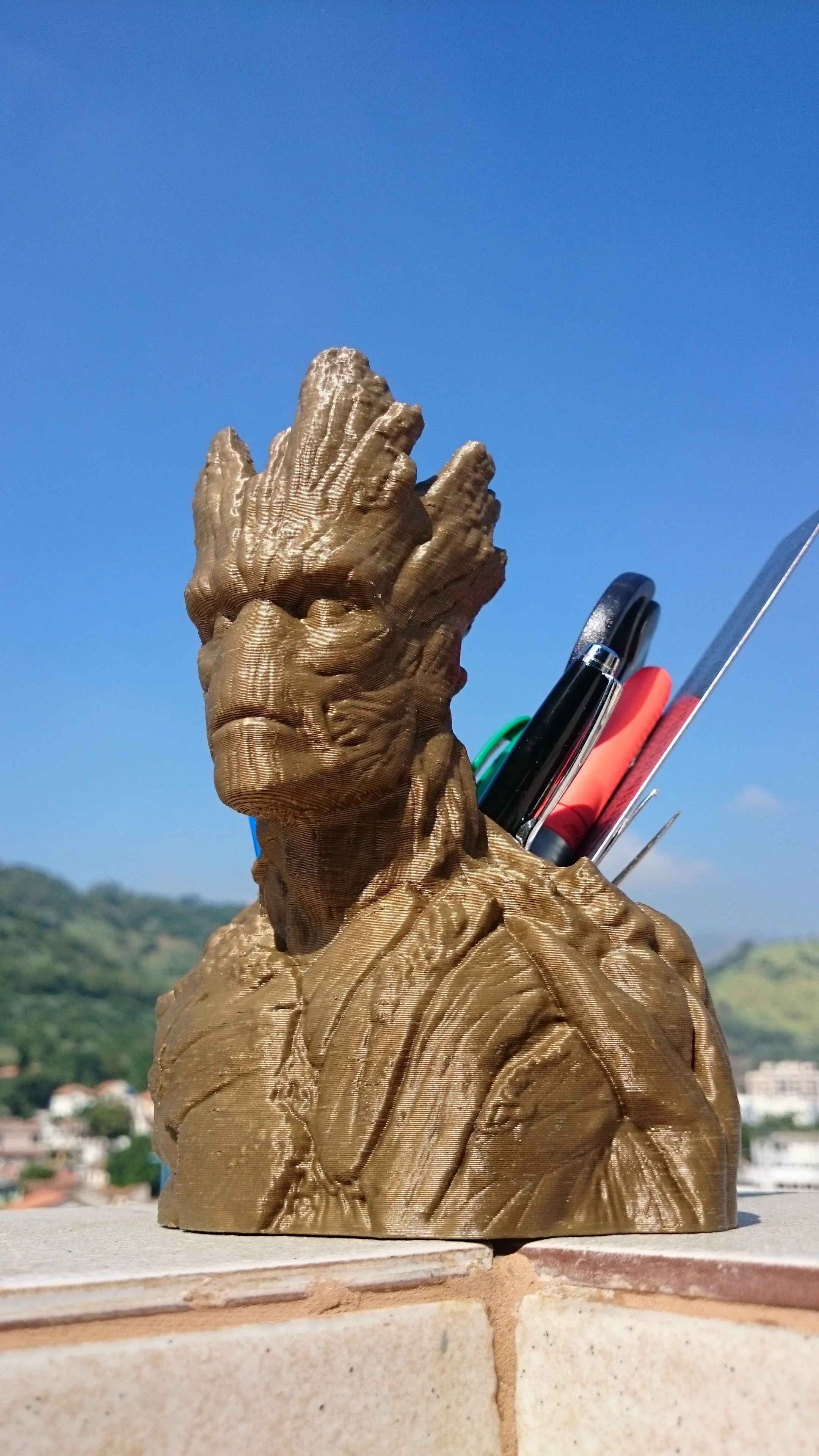 Groot Pen Holder