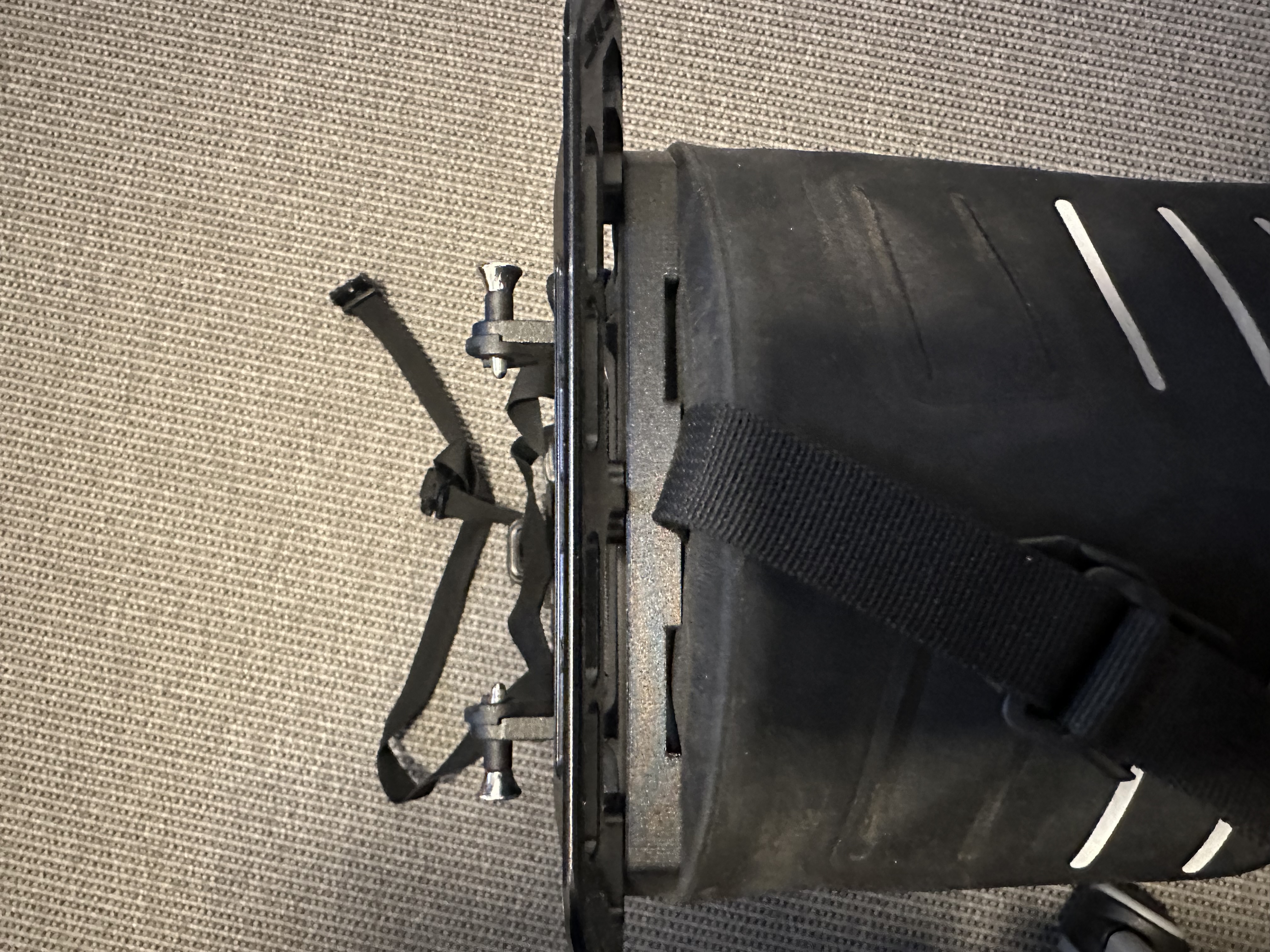 Tailfin Adapter Cargo Cage