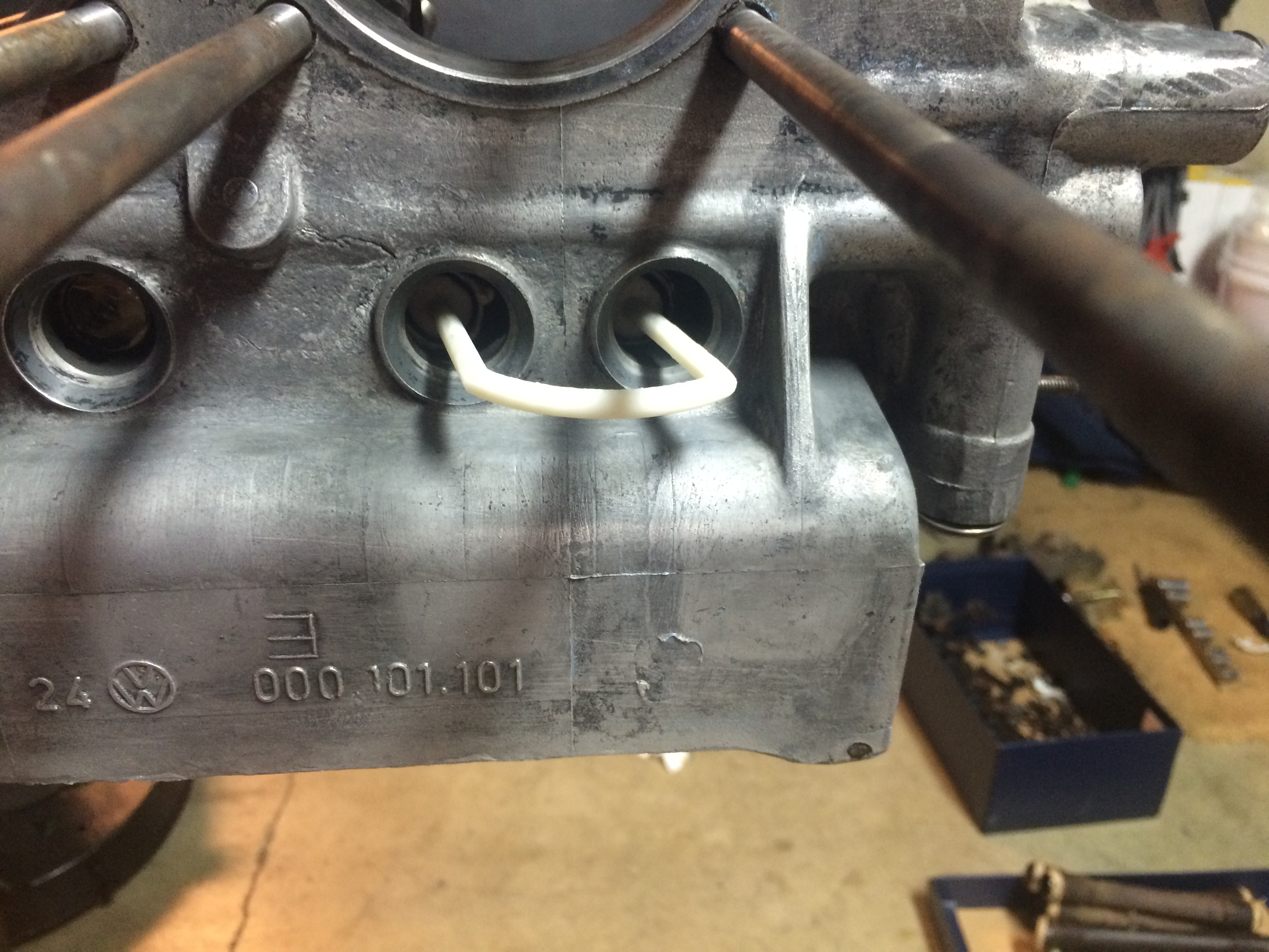 VW Engine lifter keeper