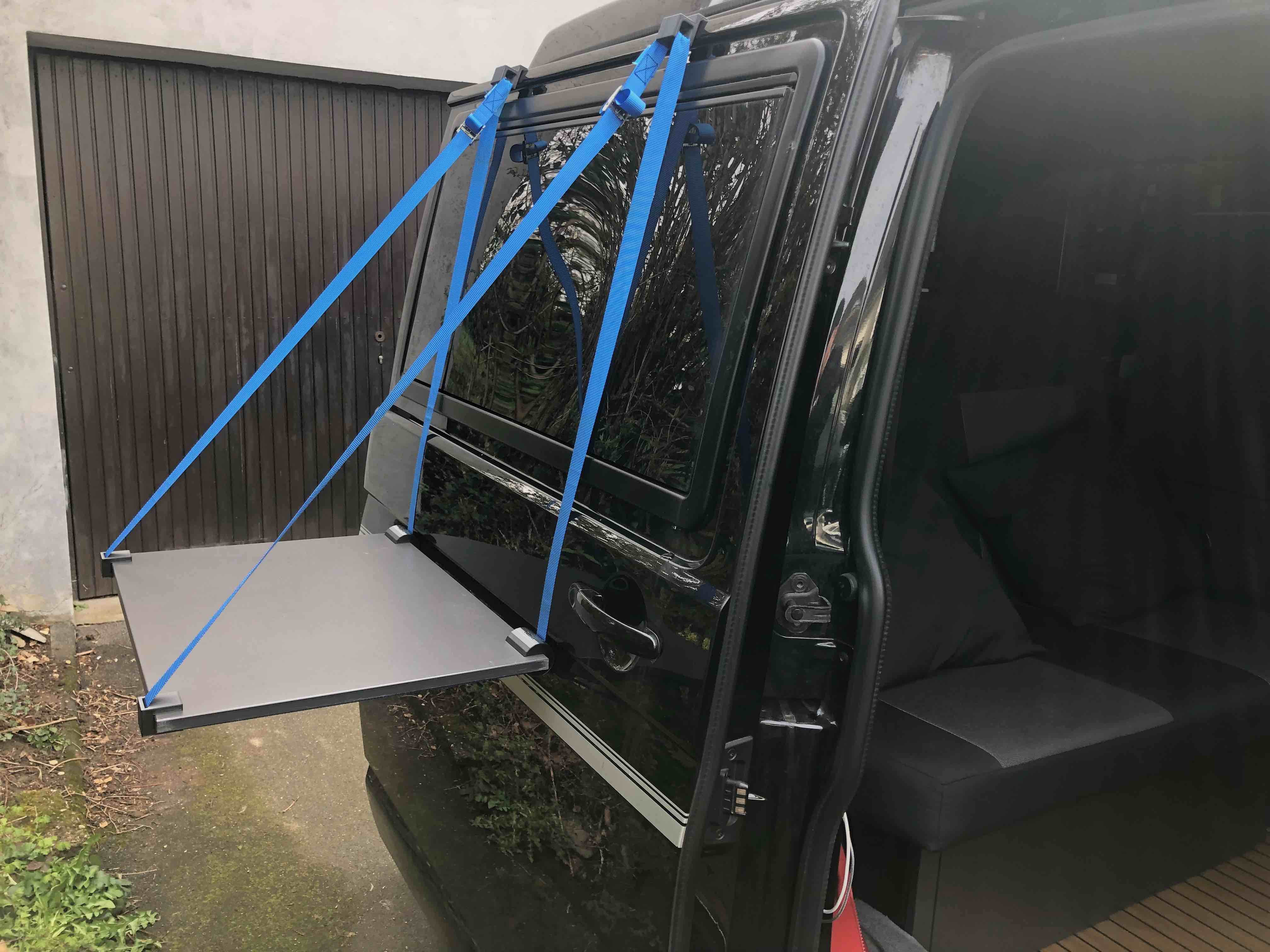 Bulliver - T6 Custom Bus Table Mounts