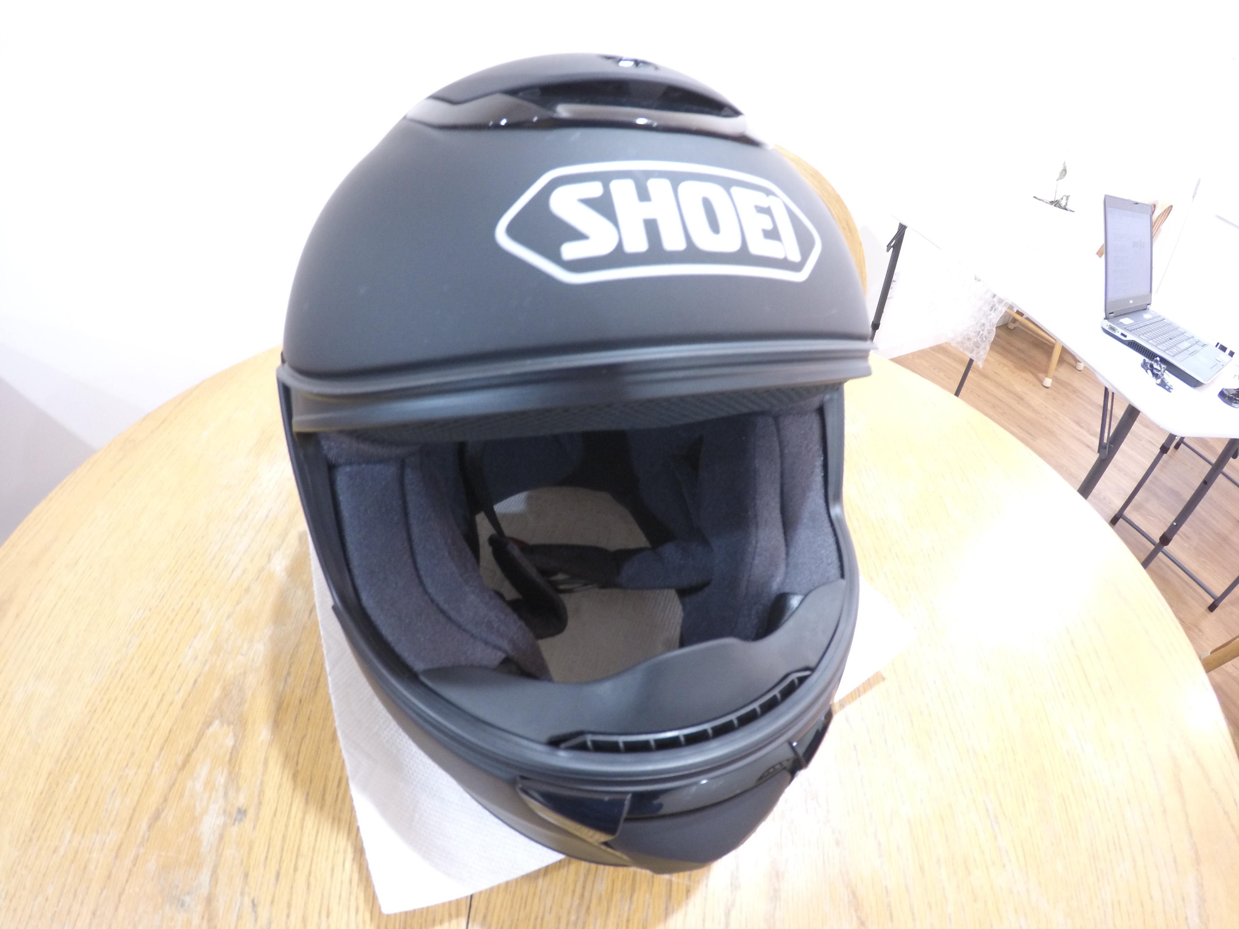 Shoei Qwest chin scan