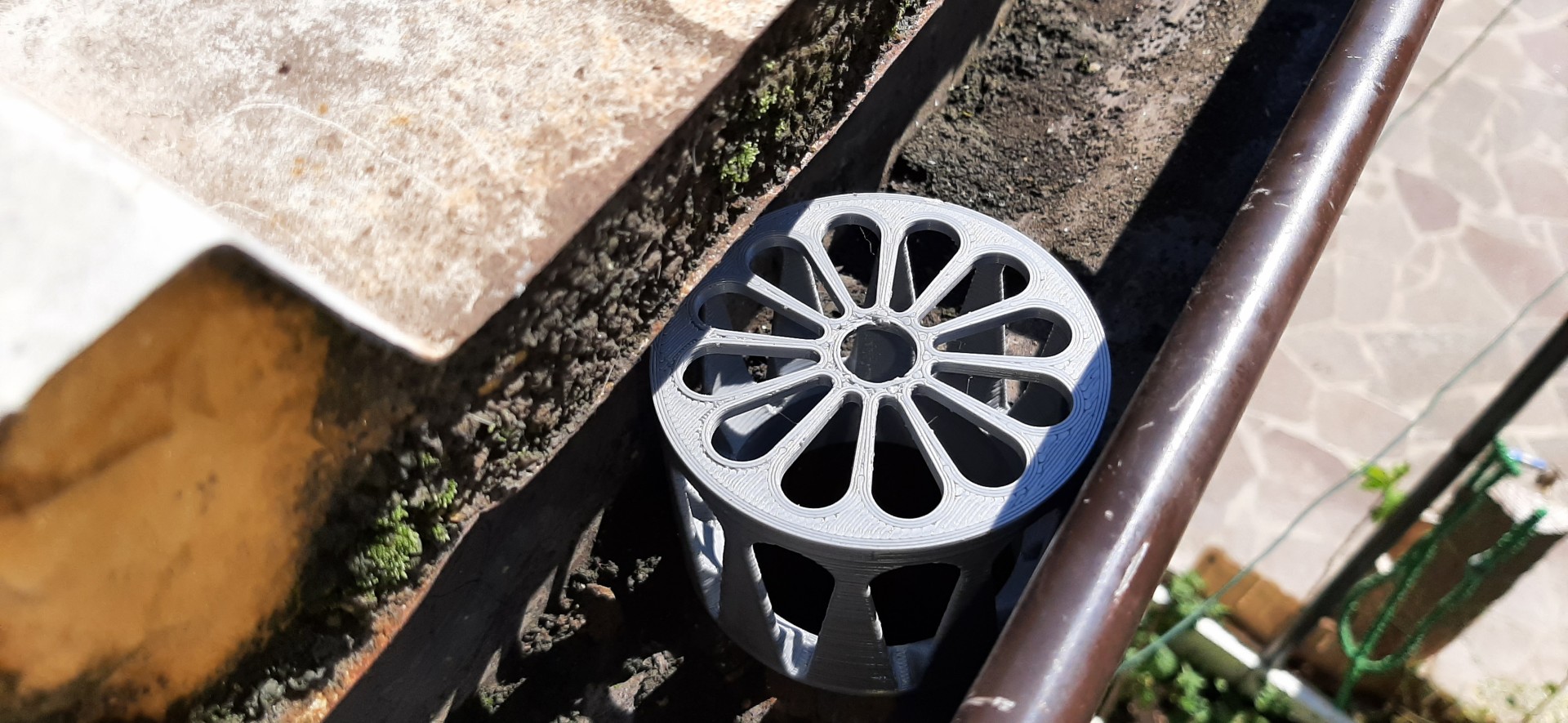 Filtro sporcizia grondaia (leaves gutter guard)
