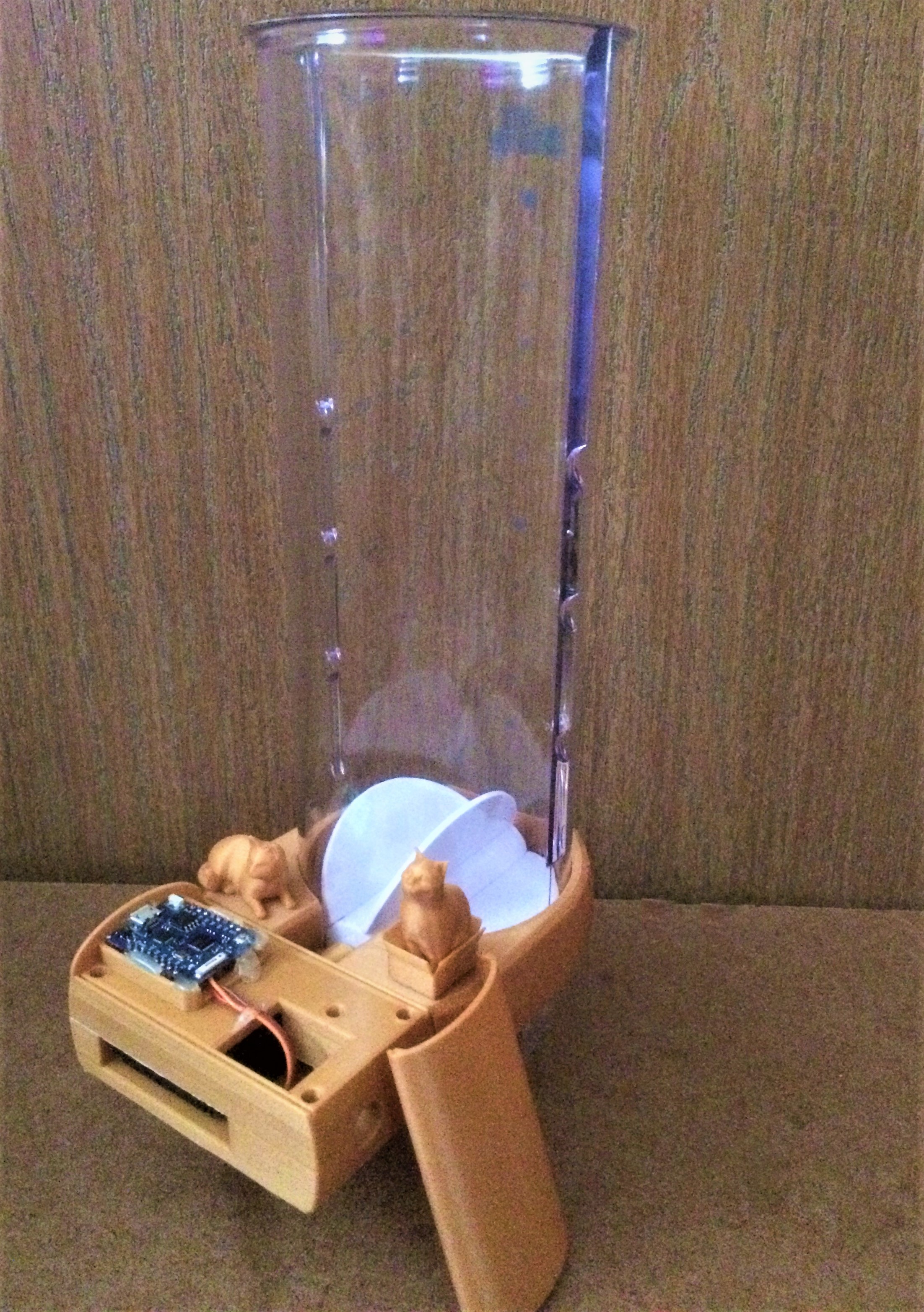 Wifi Pet Feeder connected with Wemos D1 Pro and Blynk