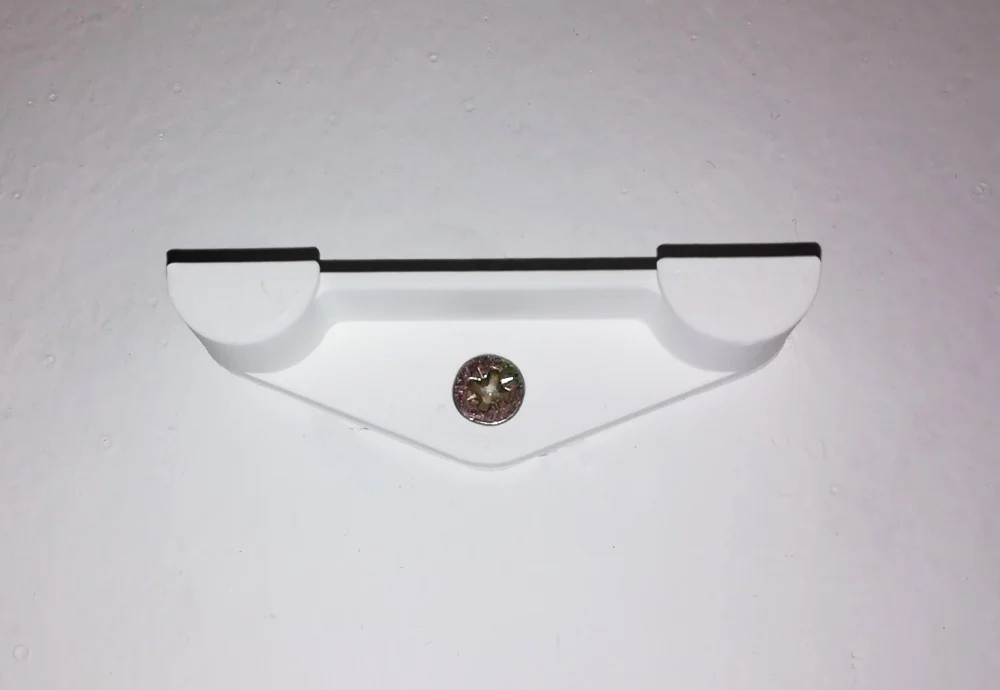 Canvas Hanger