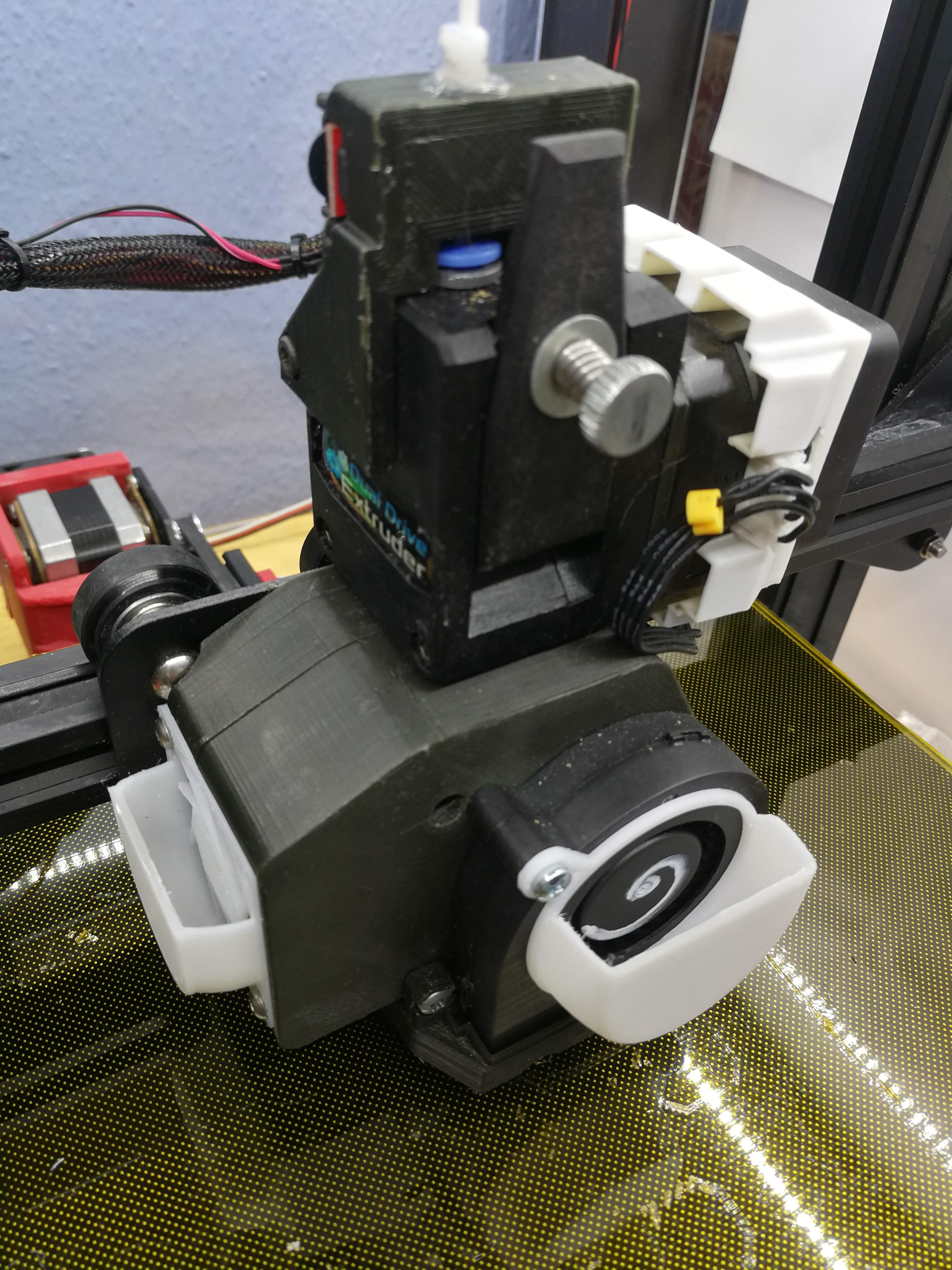 minor modding Bondtech BMG + Microswiss or Stock Hotend Ender 3 Creality CR-10(S) by etchensketch