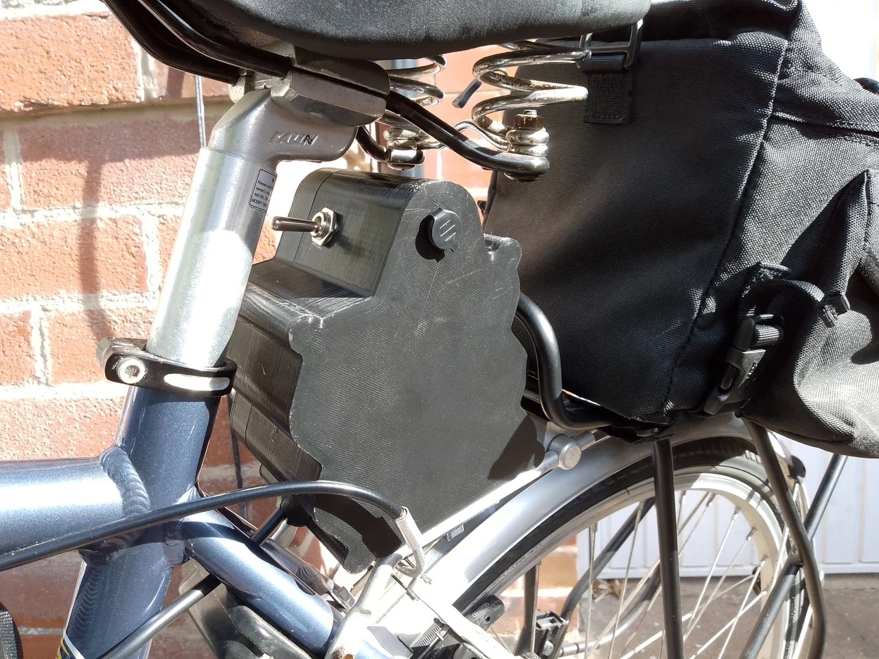 Parametric 18650 Lipo ebike battery pack with case and OpenSCAD