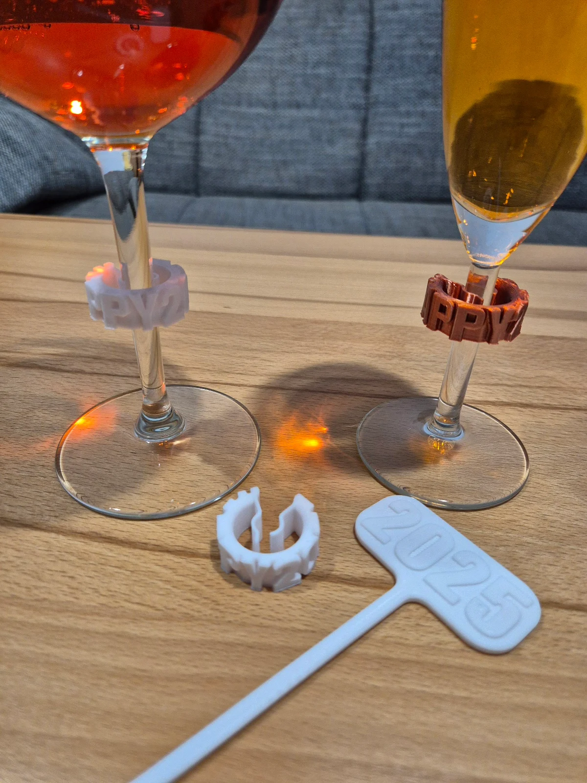 Happy 2025 Weinglasstielring Ring Weinglas Sektglas Fähnchen