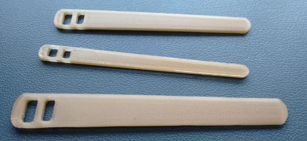 Elastic threading needles