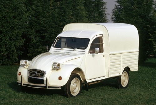 Citroën 2cv AK400 (phares carrés) 1975
