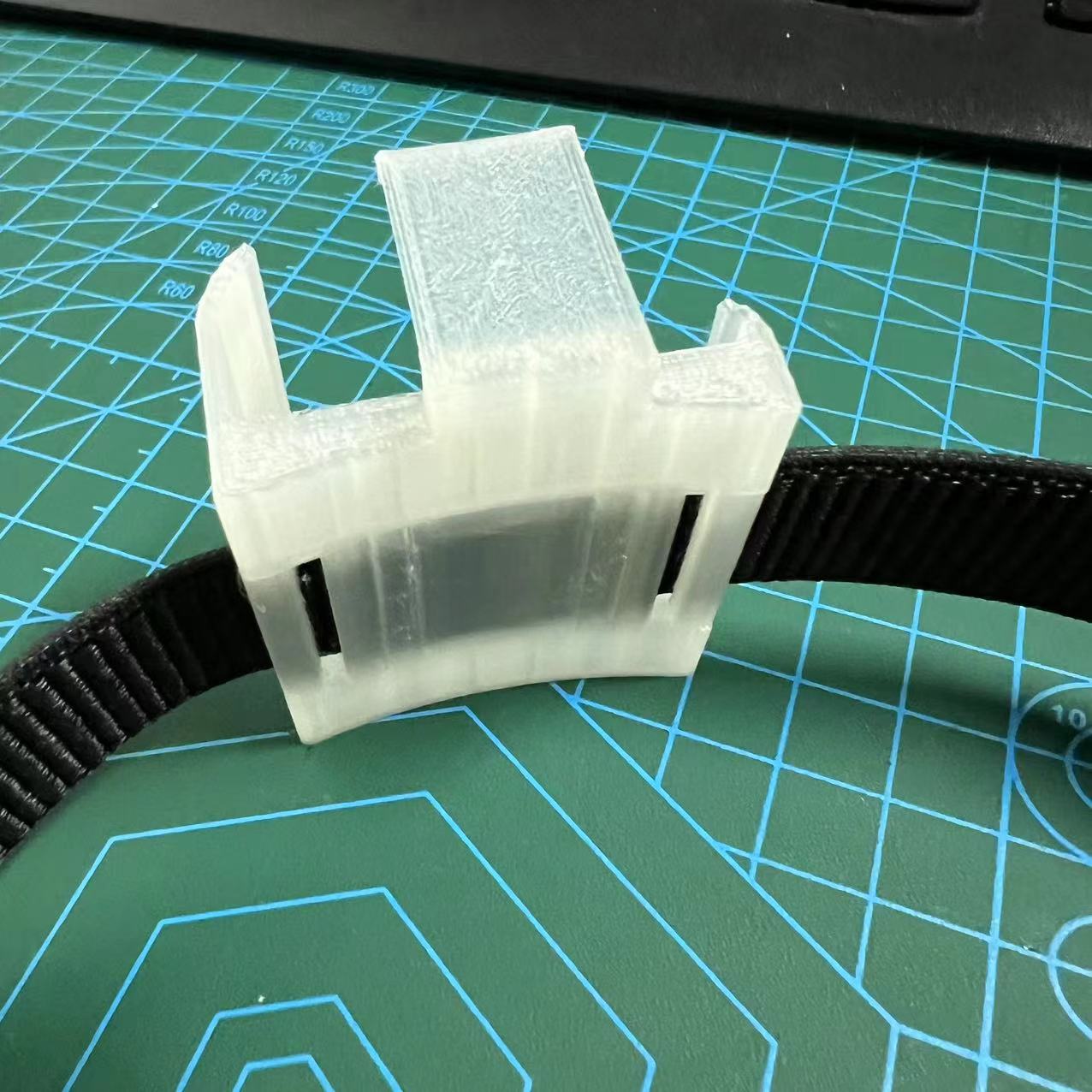 Clip for MuziWorks' Heltec V3 (H1 - Case for Heltec V3 running Meshtastic)