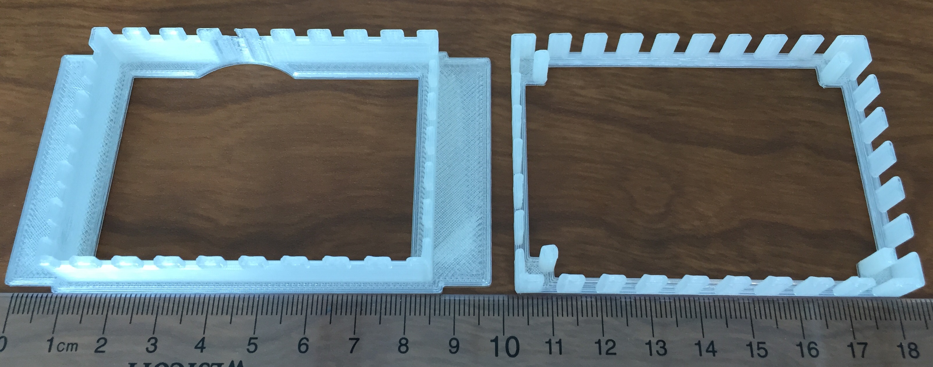 Parametric microfluidics device holder