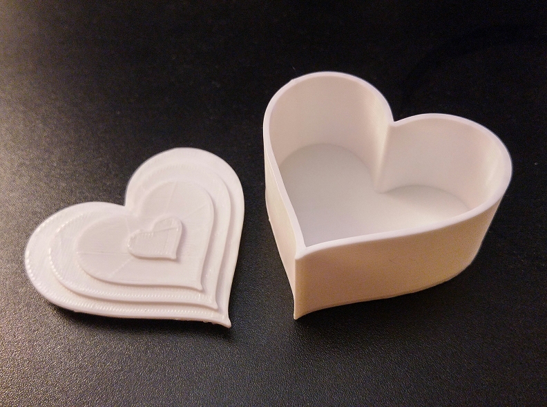 Heart Box Container with Lid