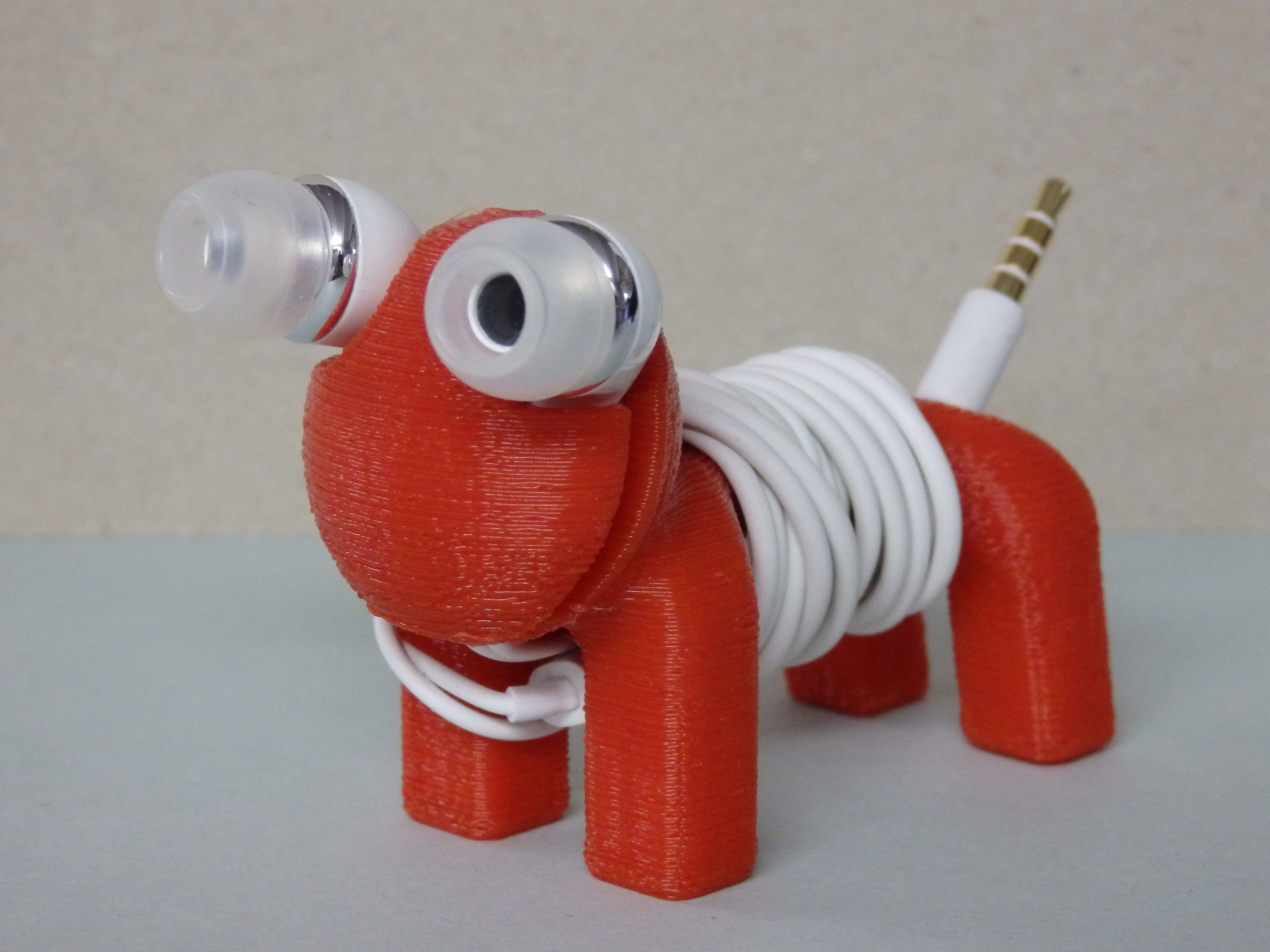 Dog Helmet support / Chien Support de casque / earbud holder