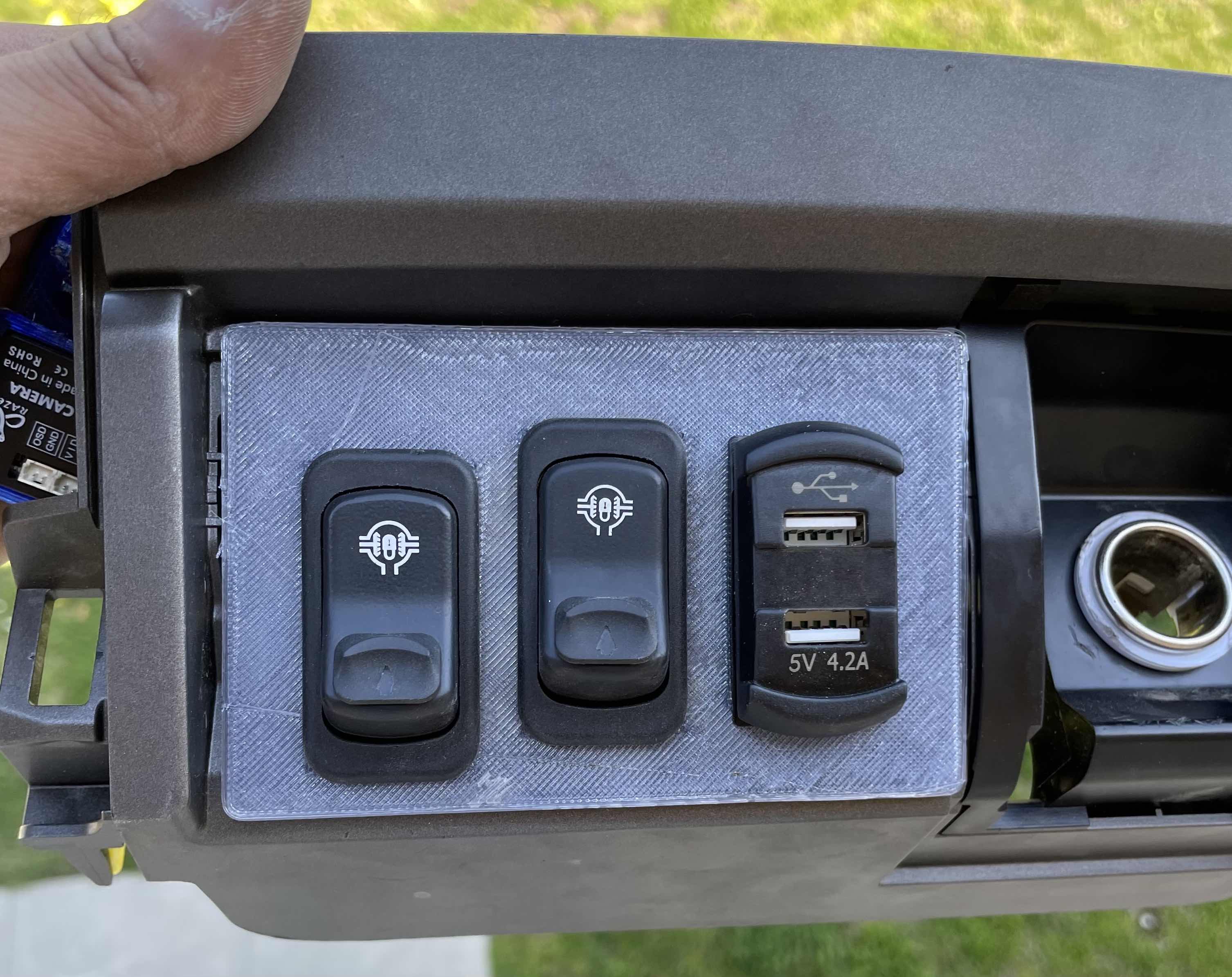 Lexus GX470 Front Dash Ash Tray Switch Panel