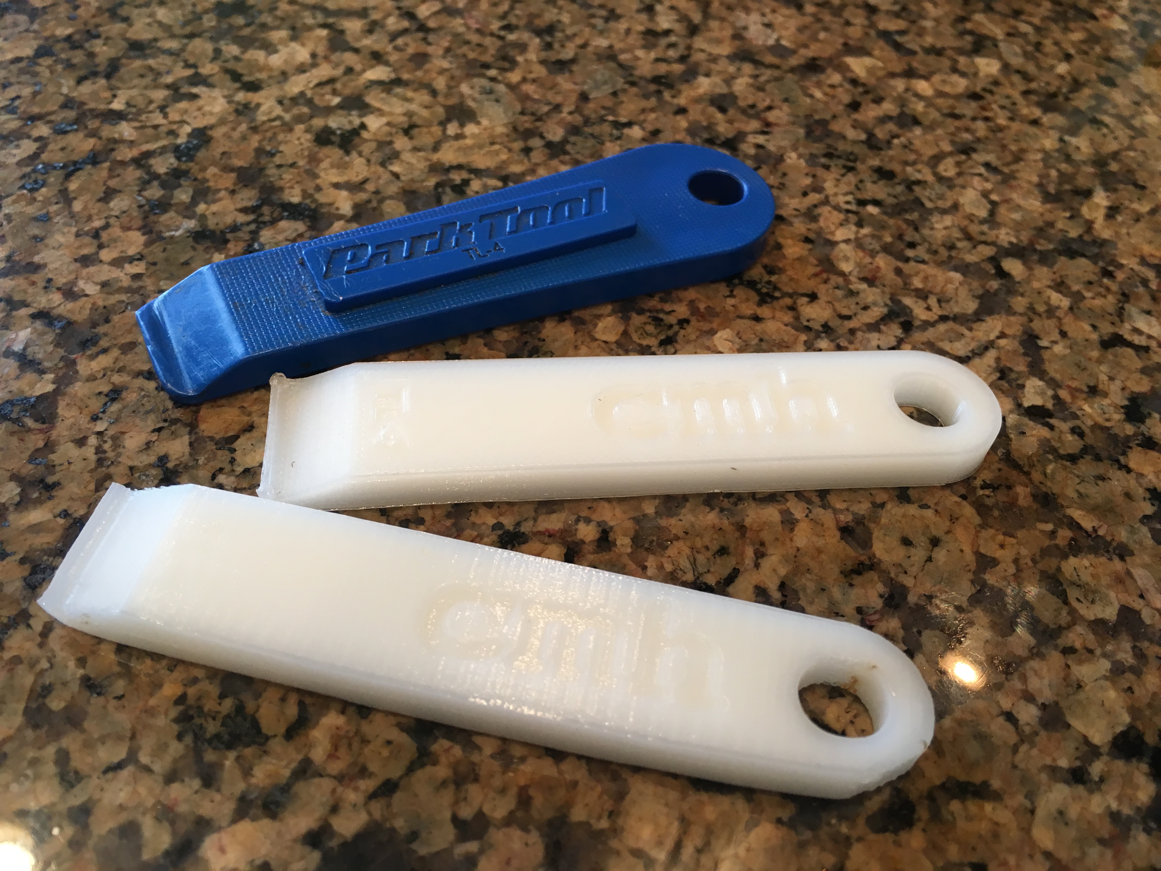 Bicycle tire lever based on Park TL-4