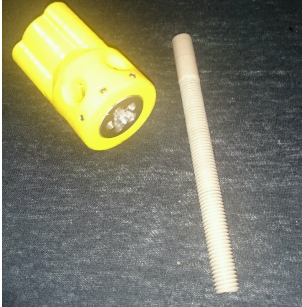 Thread cutting dies holder for Lathe