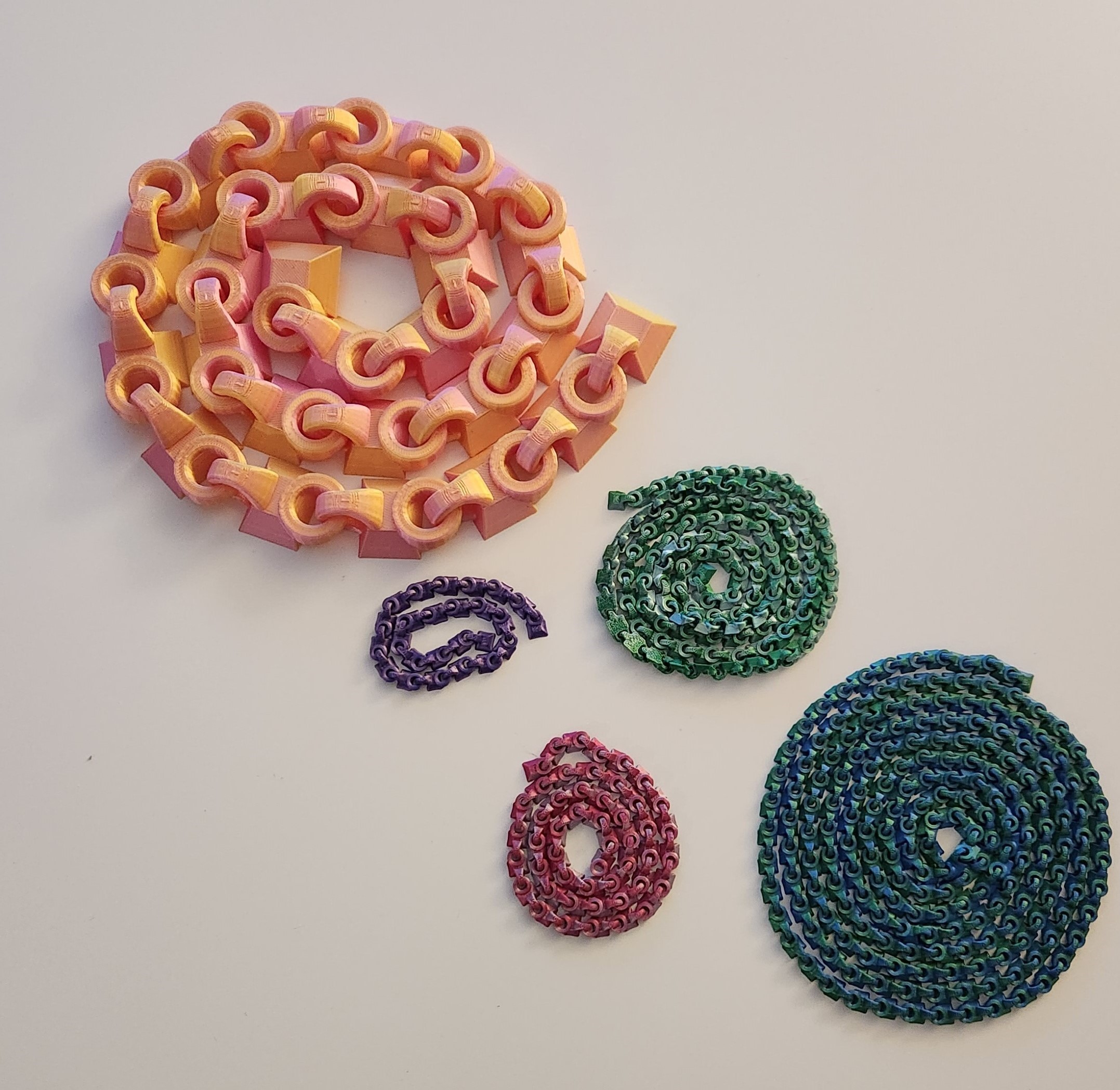 Useless Fidget Chain - No Support