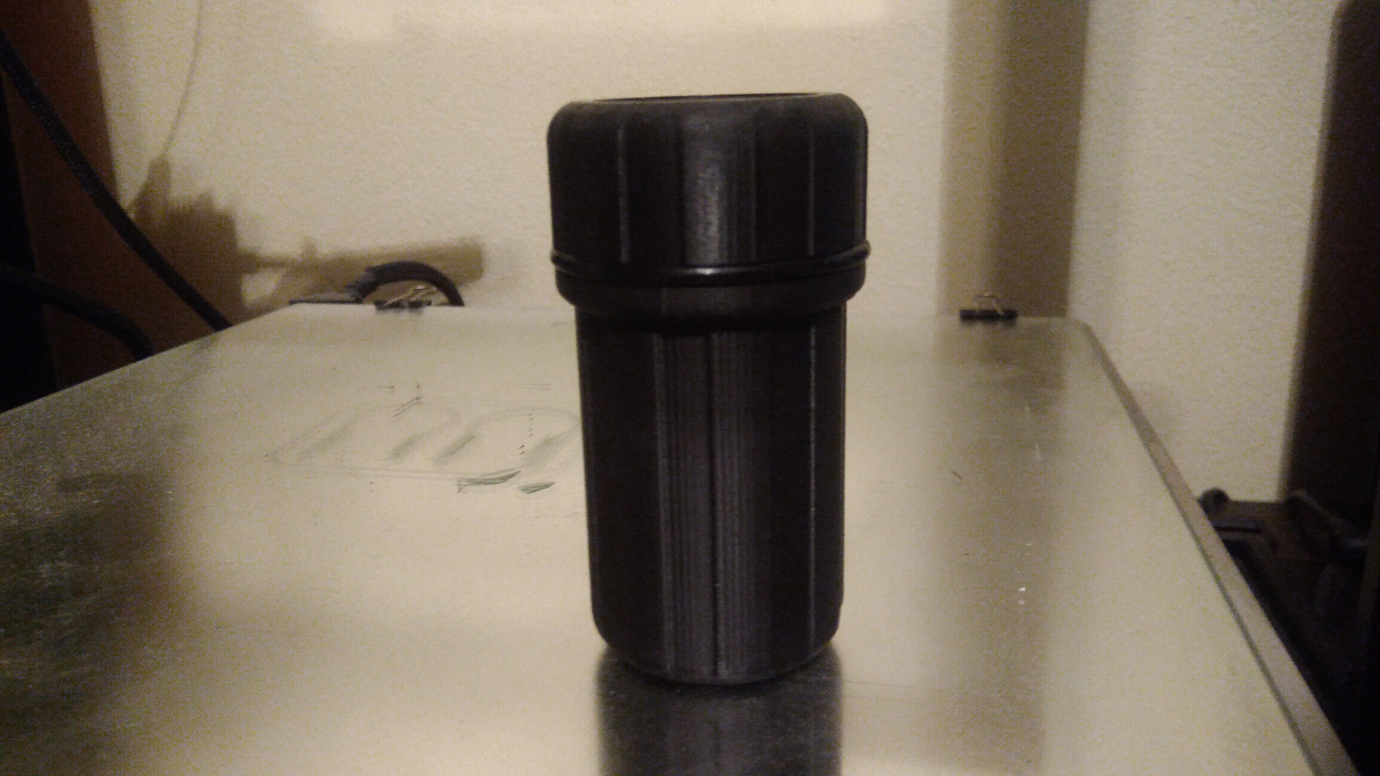 Hermetic container