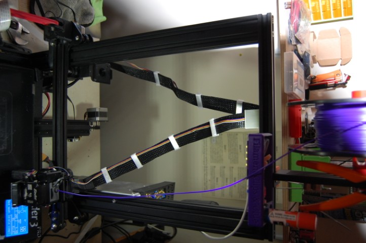 Sprite-Cable-Hanger and Clip