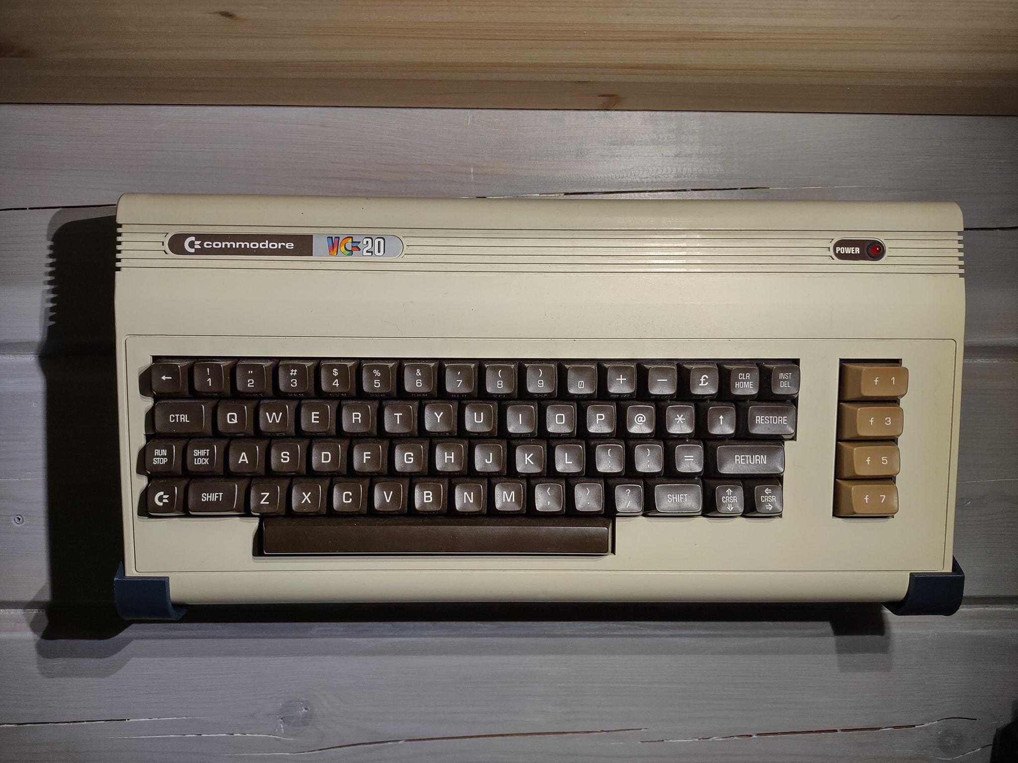 Commodore breadbin wallmount