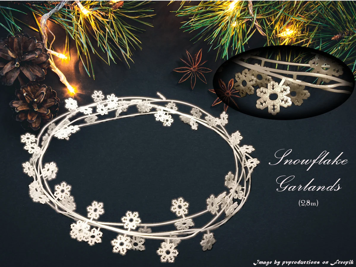 Snowflake Garlands (2.8m long!) - on a 200x200 bed