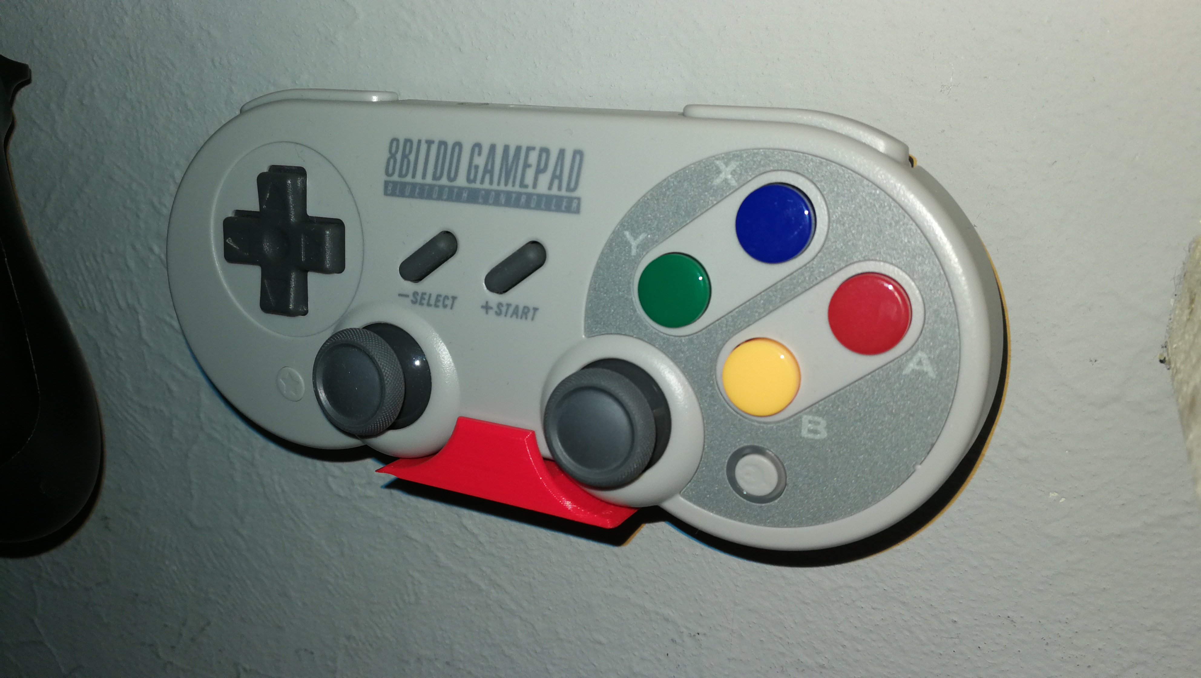 8Bitdo SF30 Pro Super Nintendo Gamepad Wall Mount