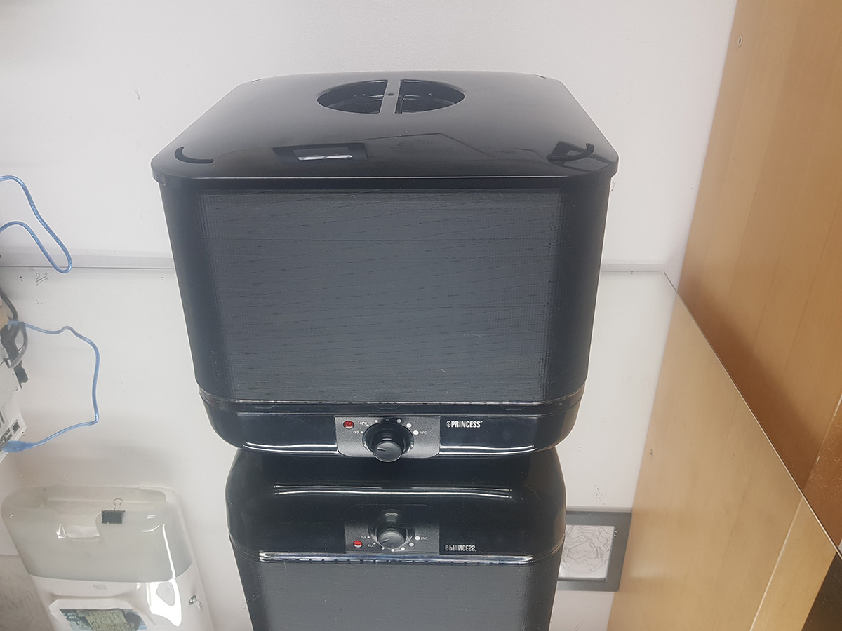 Filamentdryer made from a Food dehydrator