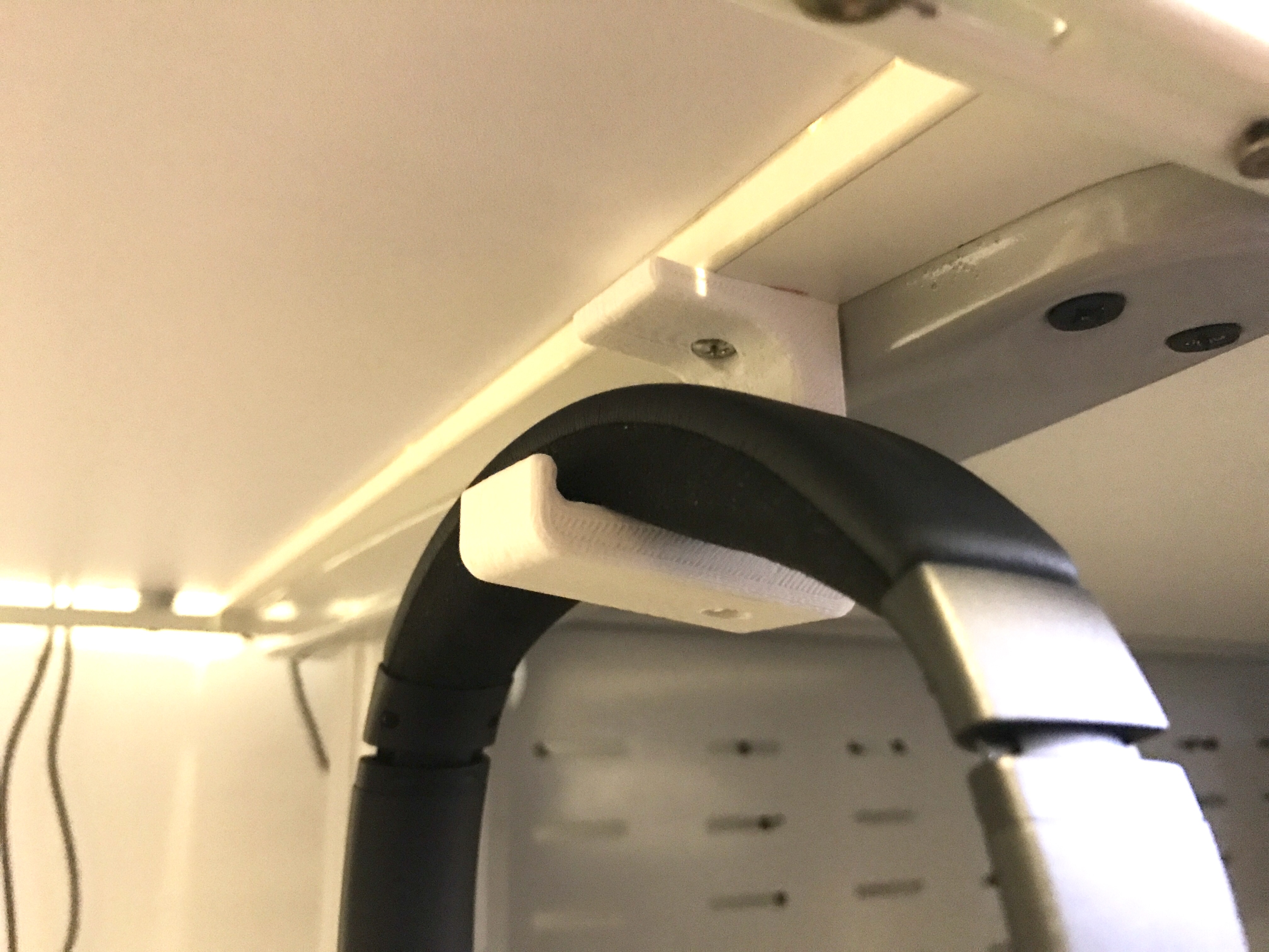 Under Desk Headphone Mount (Single) (with and without screws)