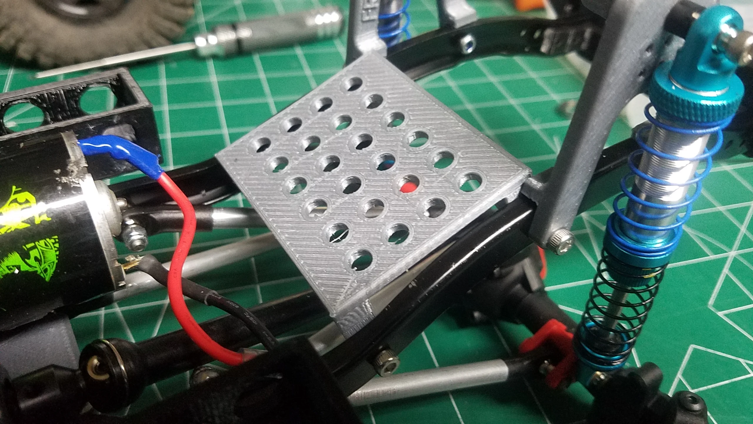 OSX10 / SCX10 Receiver / ESC Mount