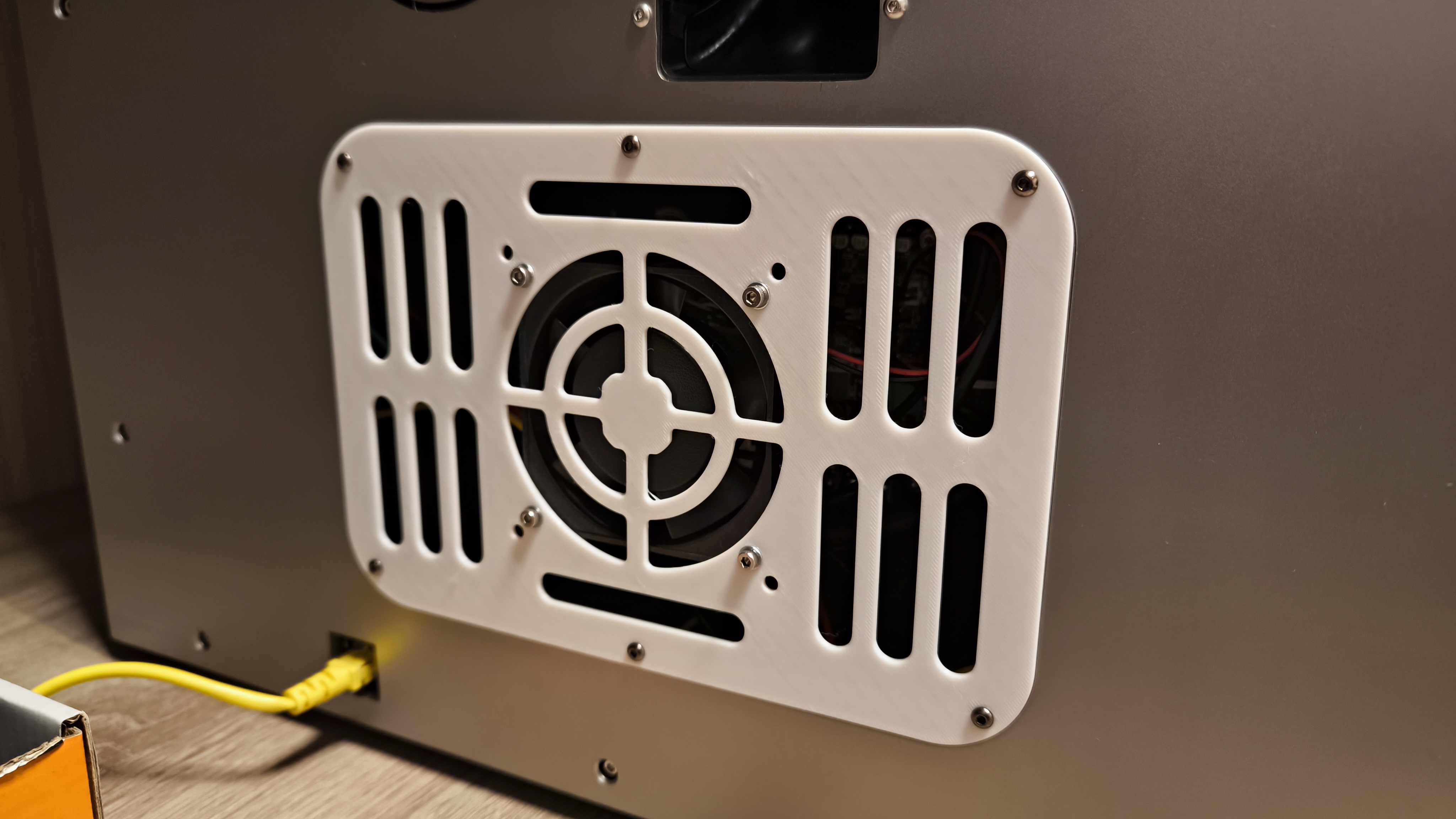 QIDI Plus4 vent cover