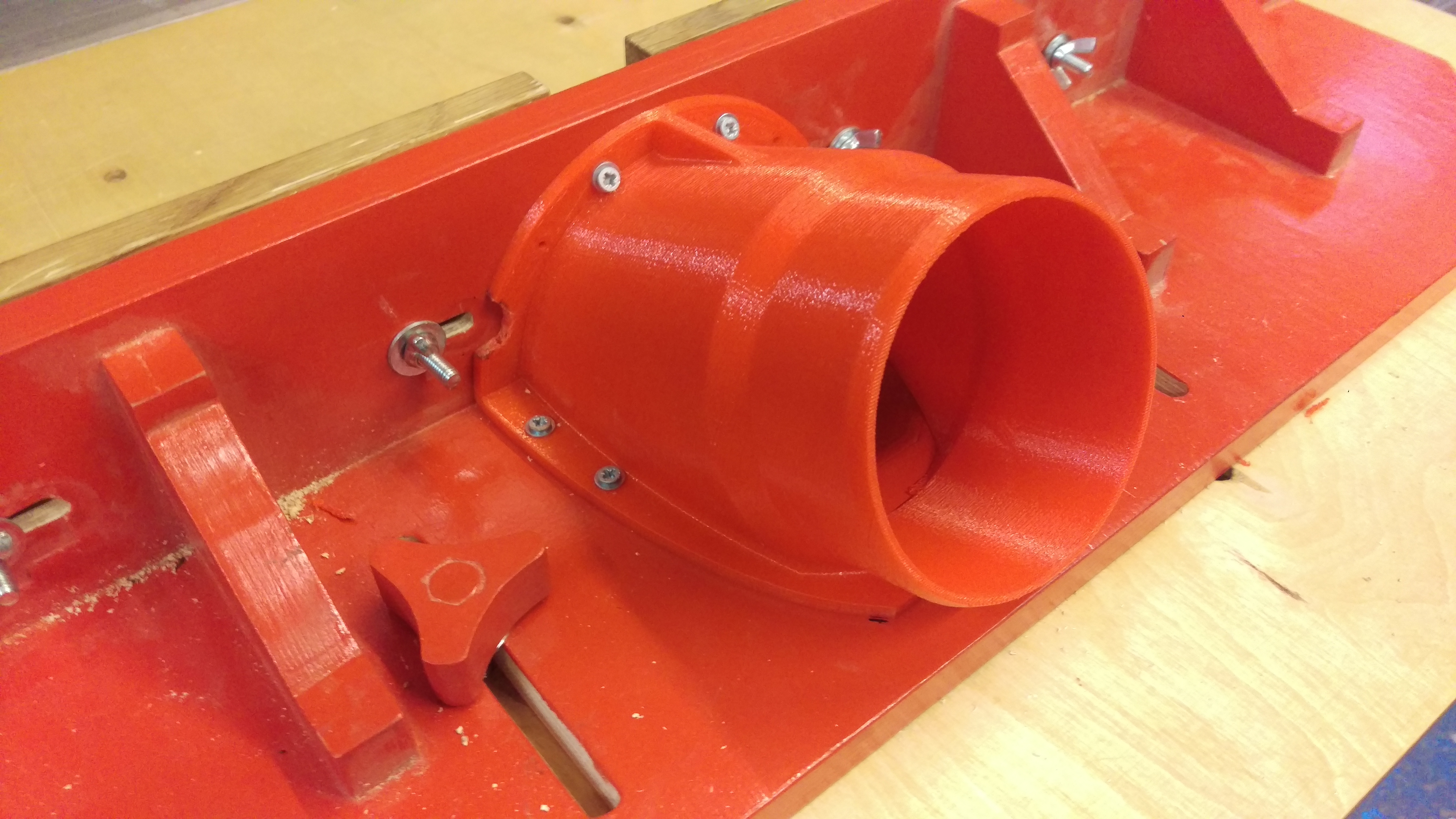 Dust extraction for Router Fence