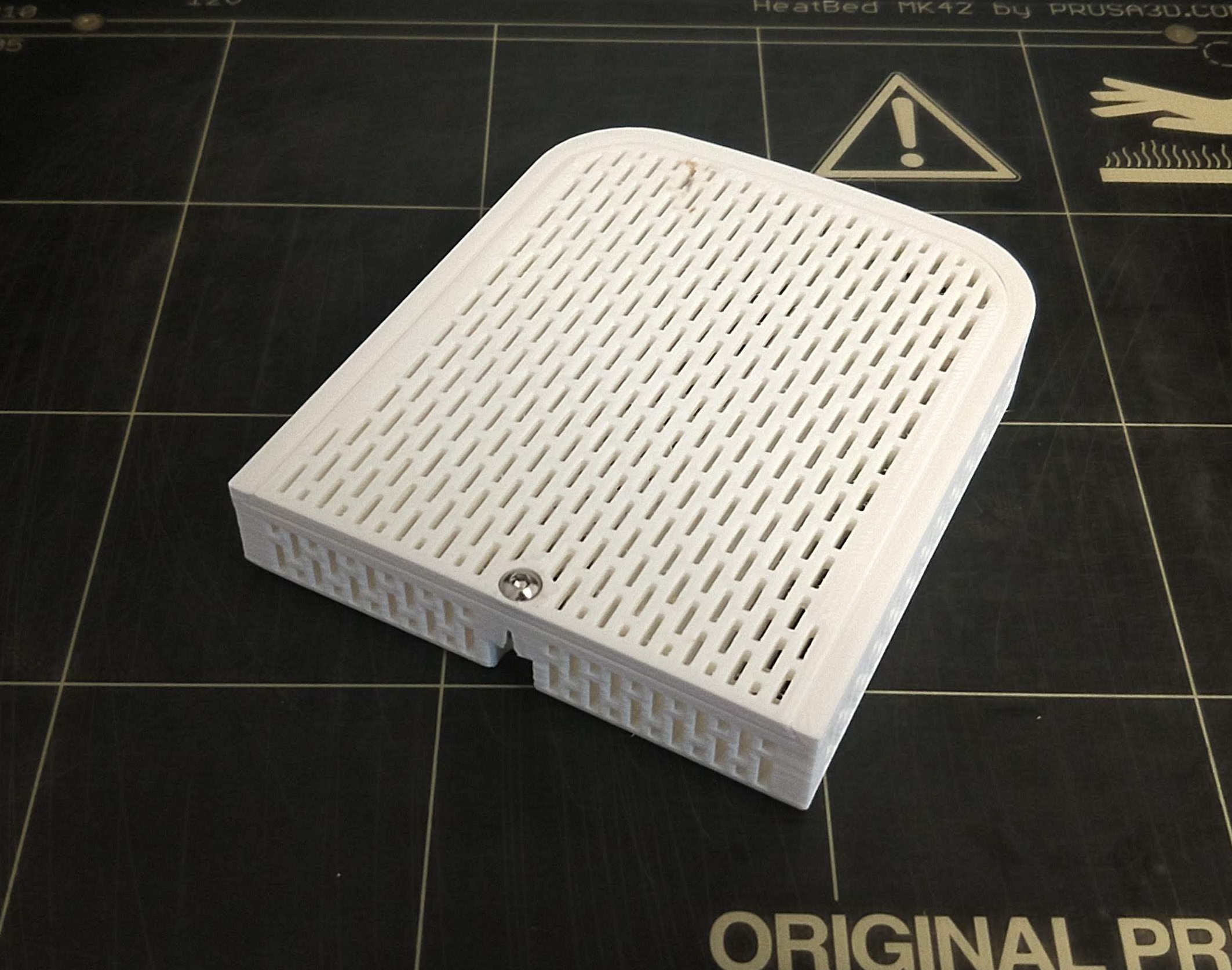Rubbermaid desiccant box