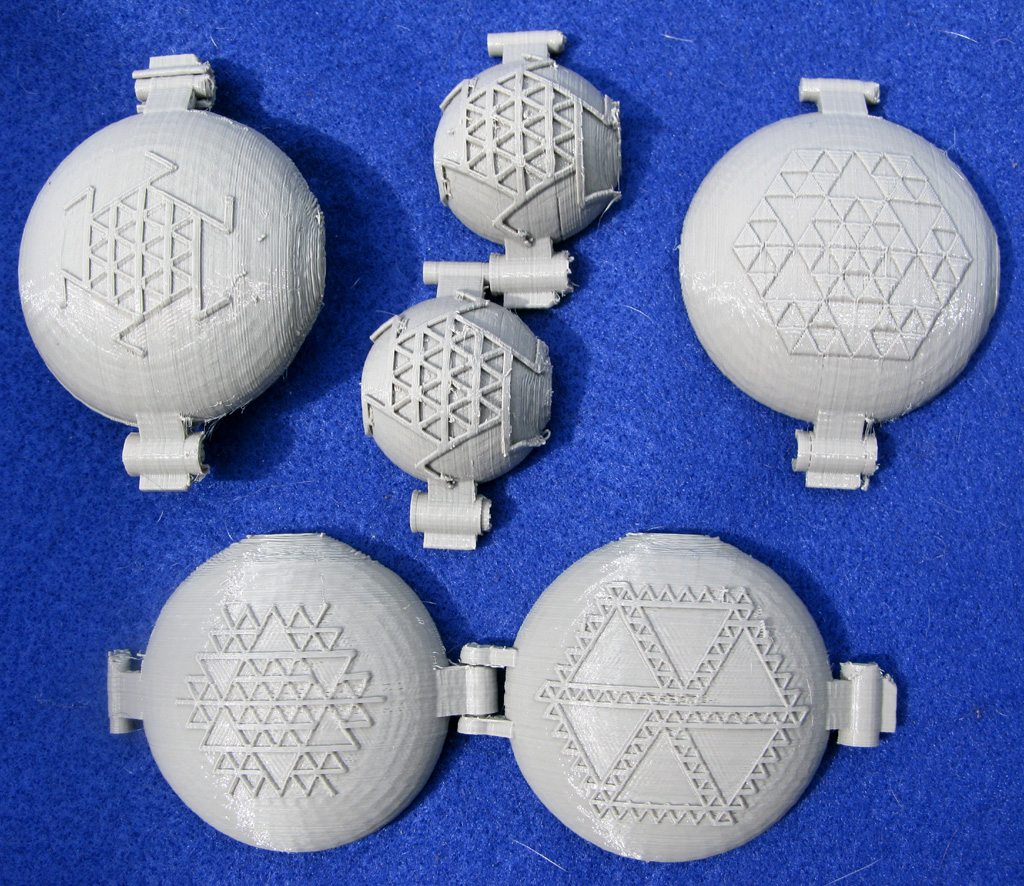 Clam Shell Containers