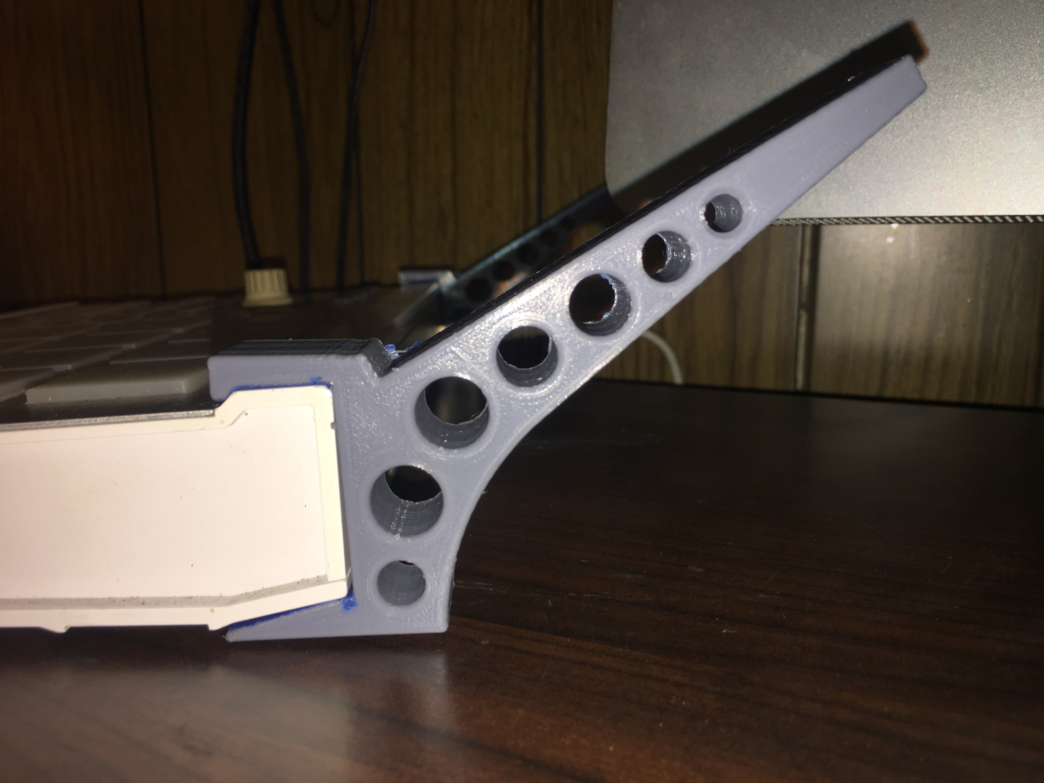 Maschine Mikro keyboard stand
