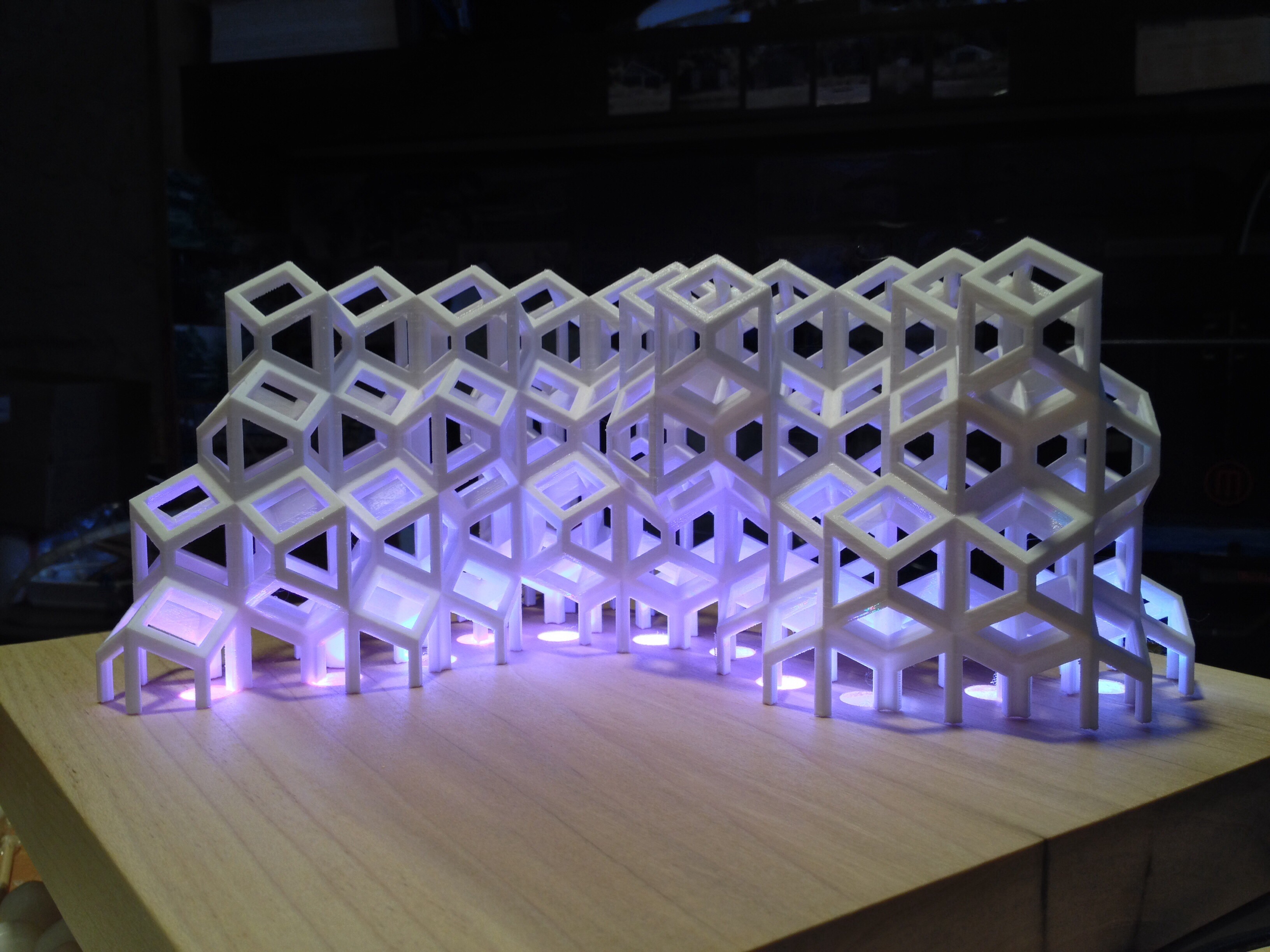 Twist Rhombic Dodecahedron Megastructure