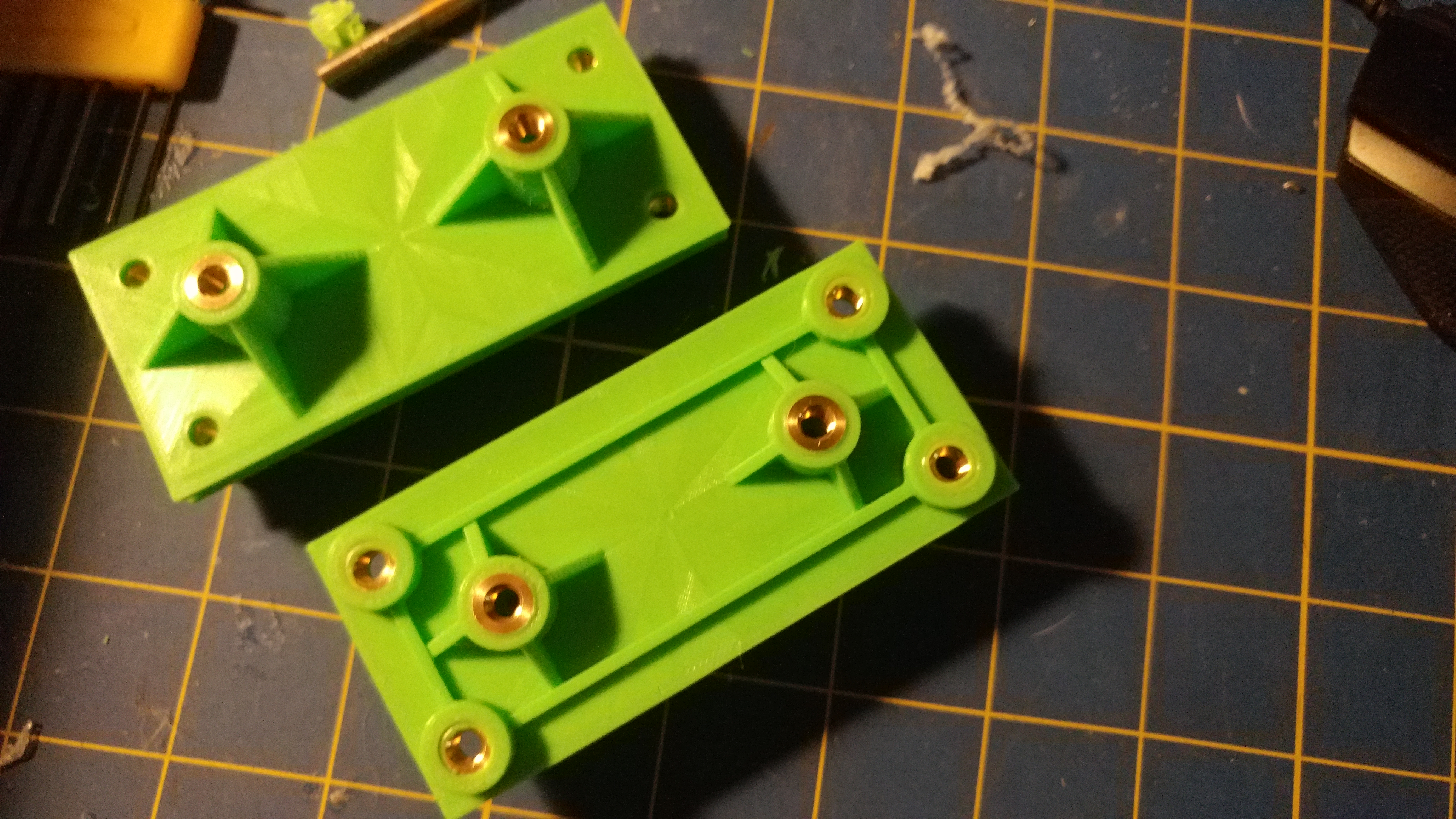 Customizable Filament Gland