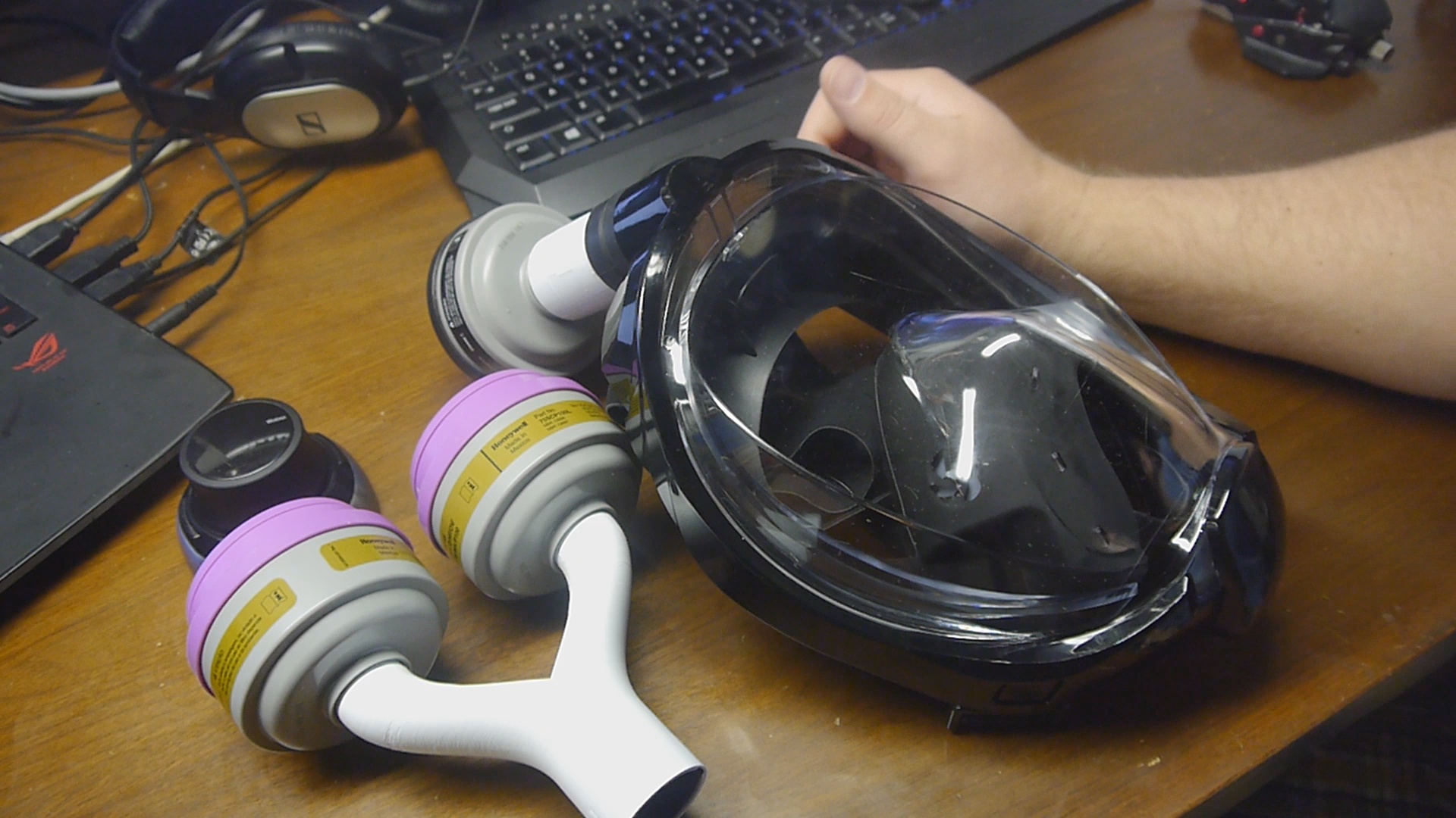 Snorkel Mask Respirator Cartridge Adaptor