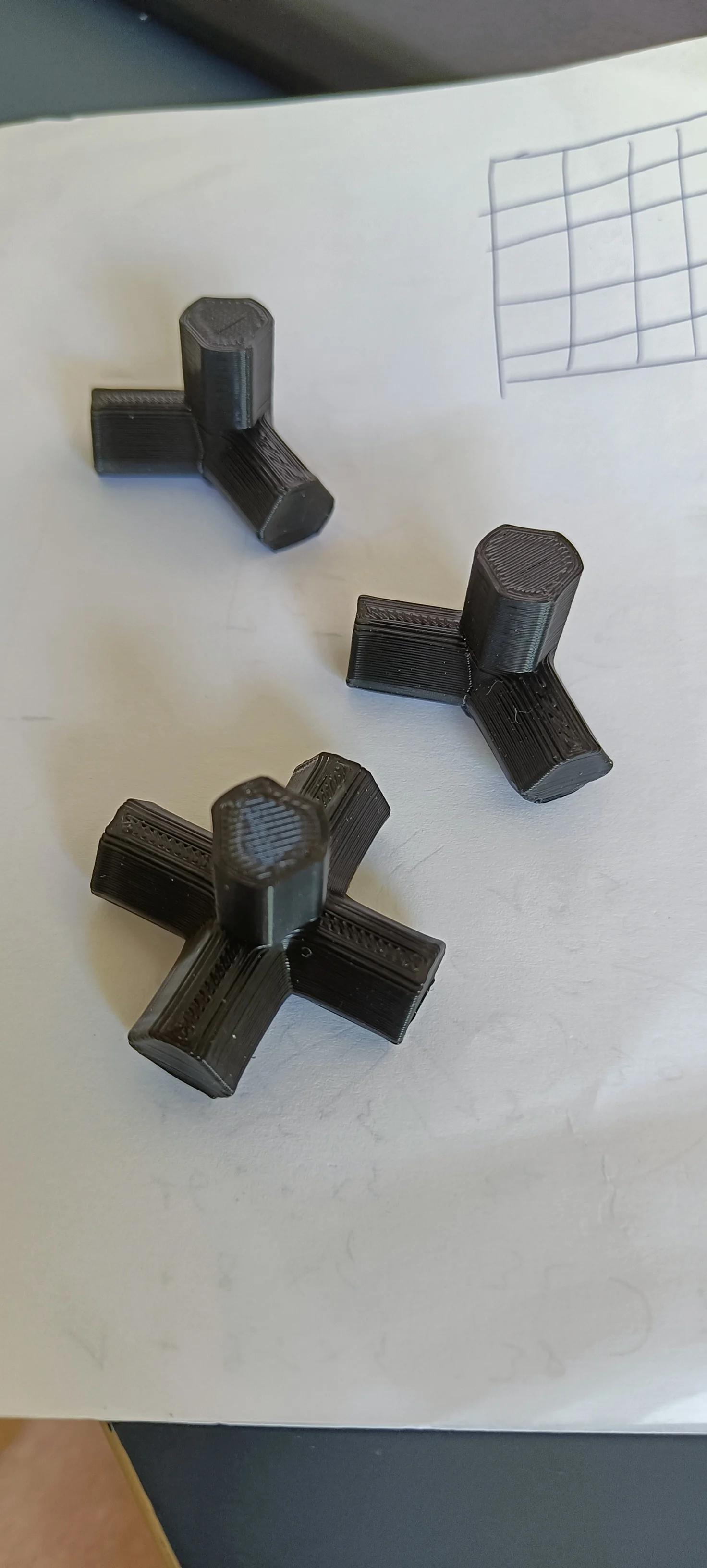 IRL 16mm modulable hex or square storage