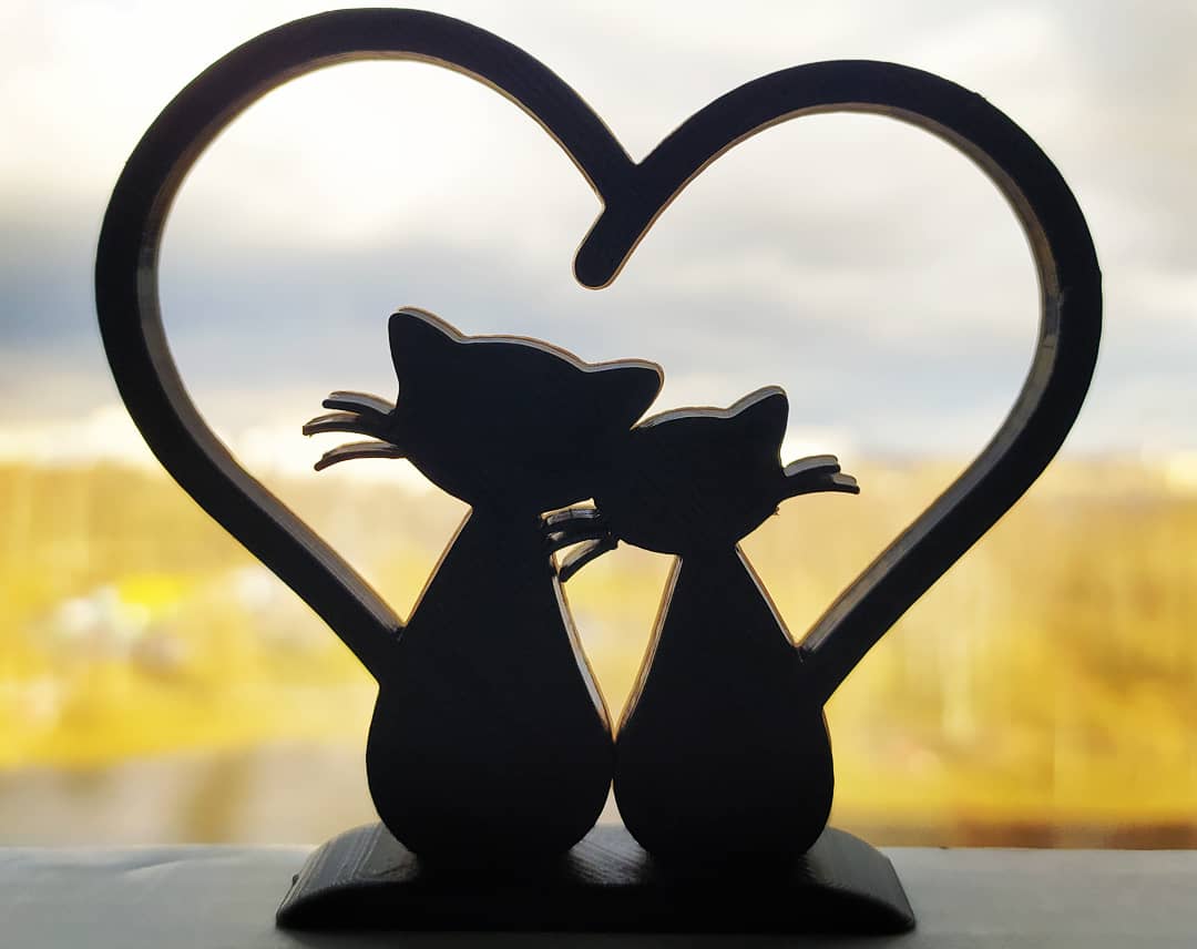 Cats with heartshaped tails