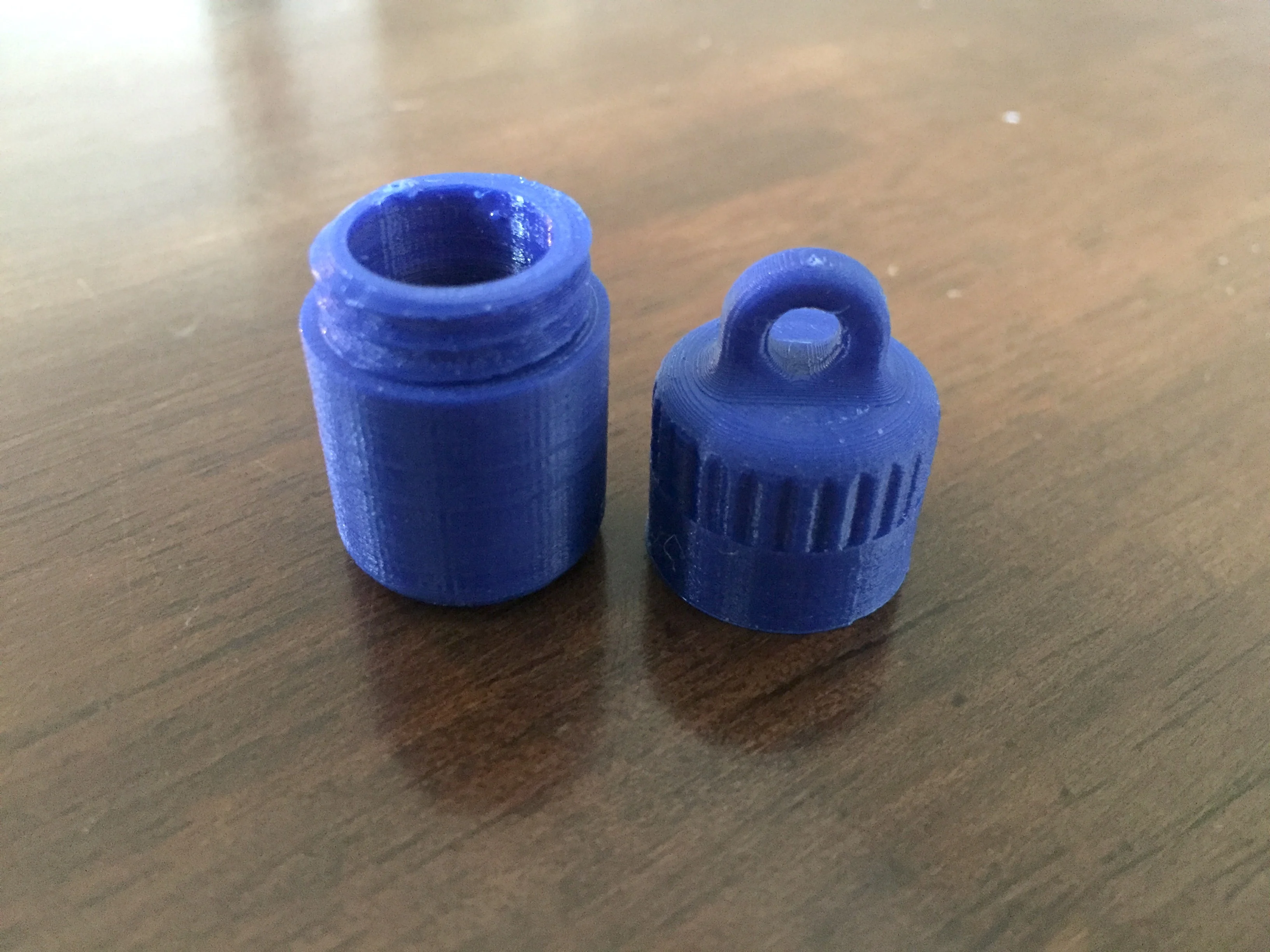 Keychain Pill Bottle V2
