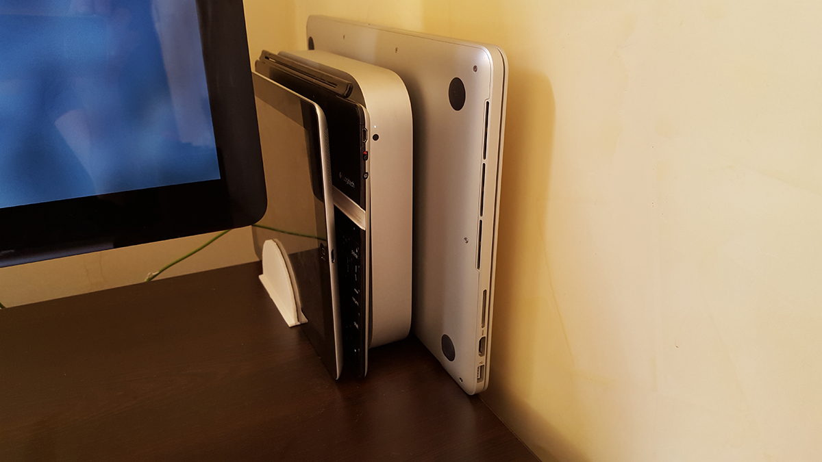 Apple Vertical Multi Stand