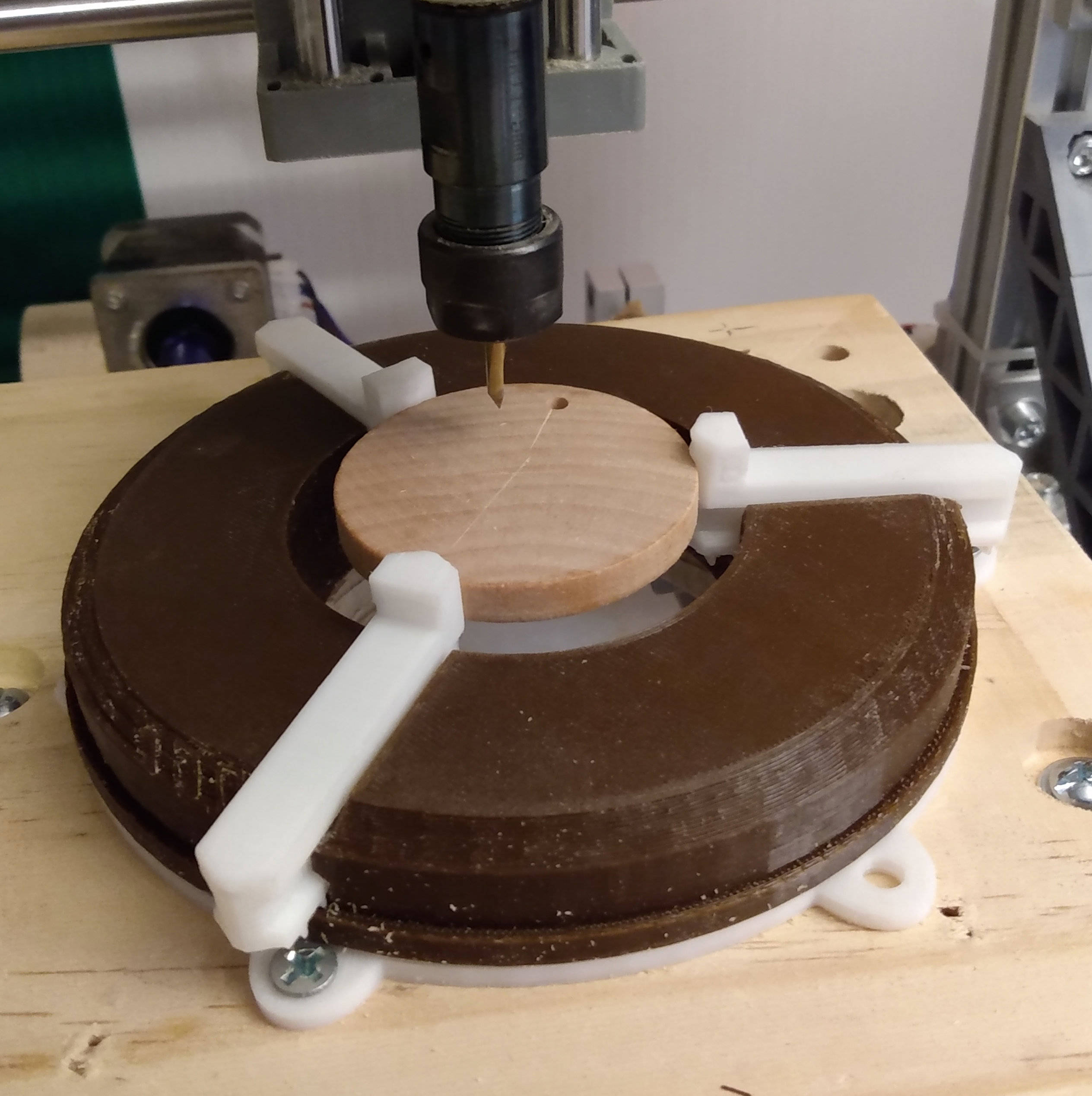Low Profile Chuck for Carving Corzetti Stamp Blanks