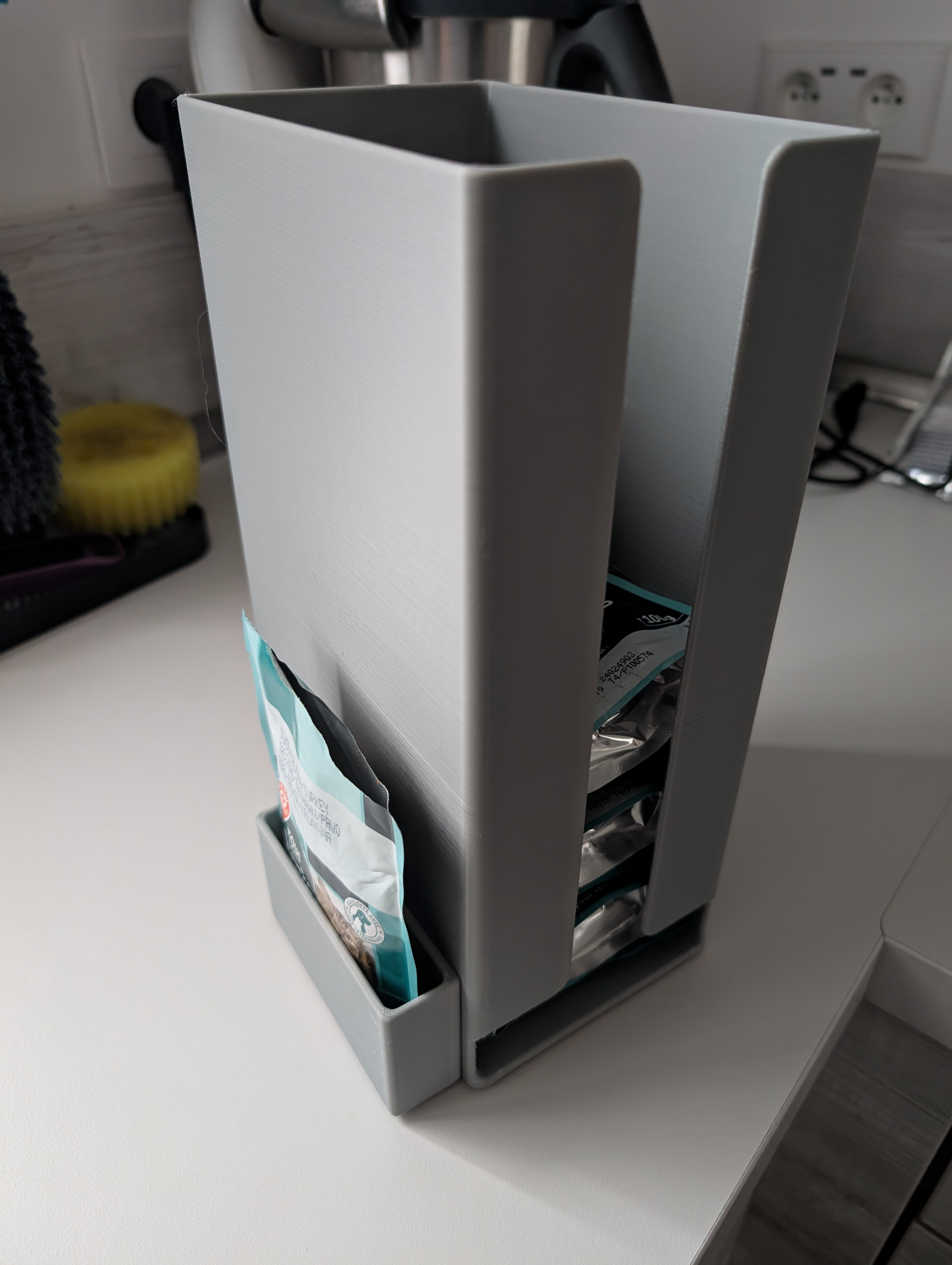 Pet Food Sachet Dispenser