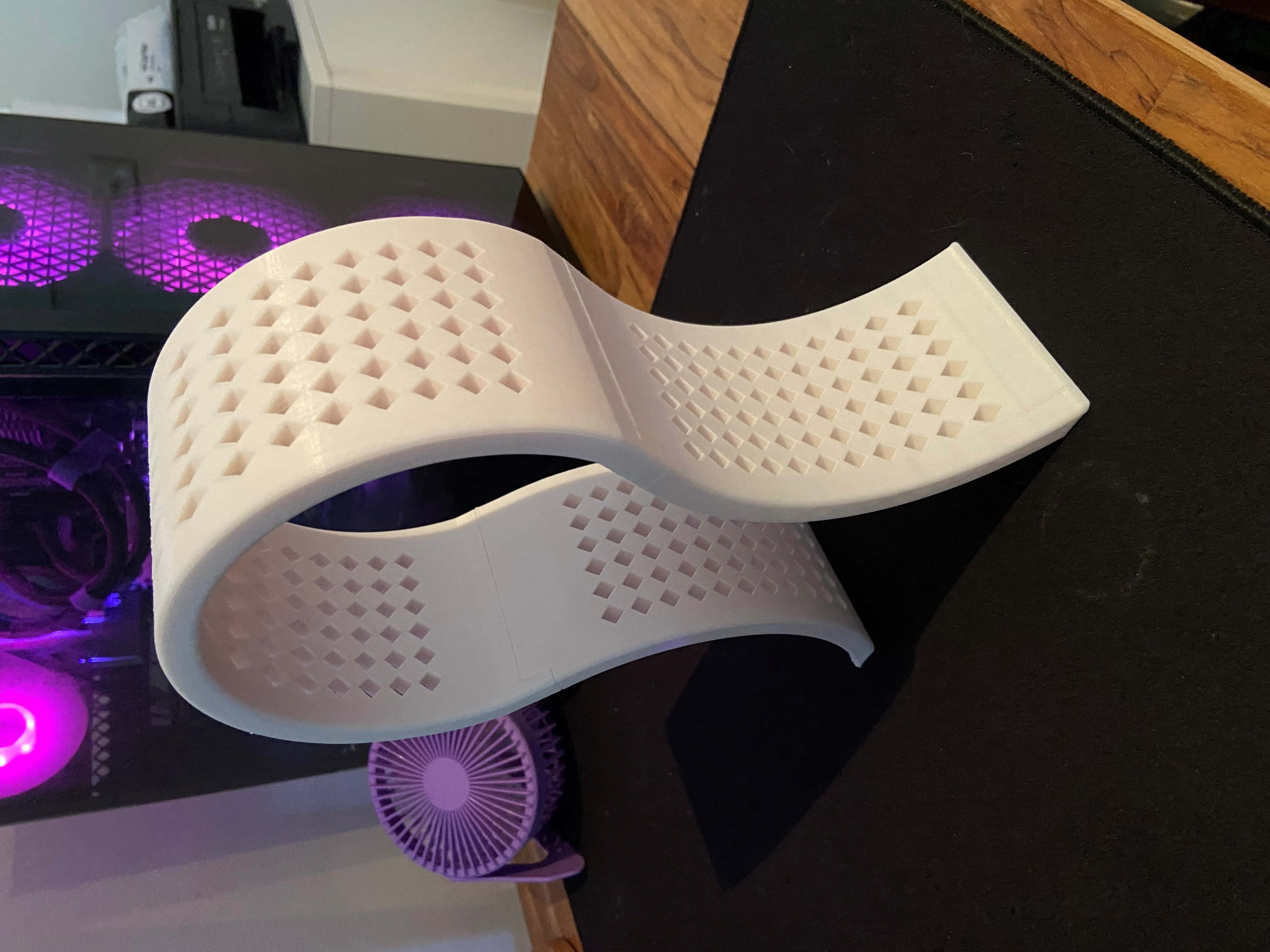 Minimalist Headphone Stand v3