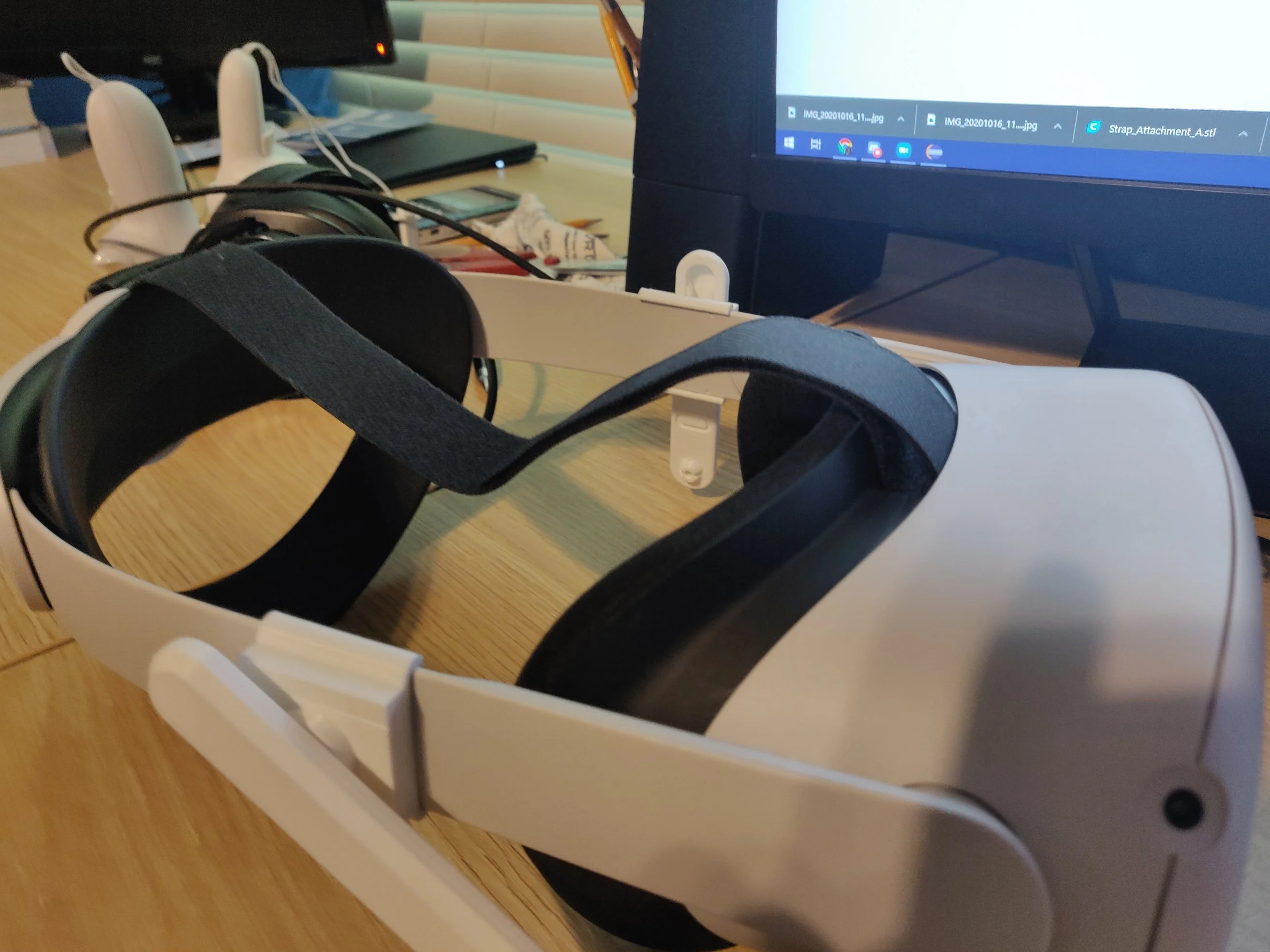 Quest 2 Elite Strap Headphone Attachment