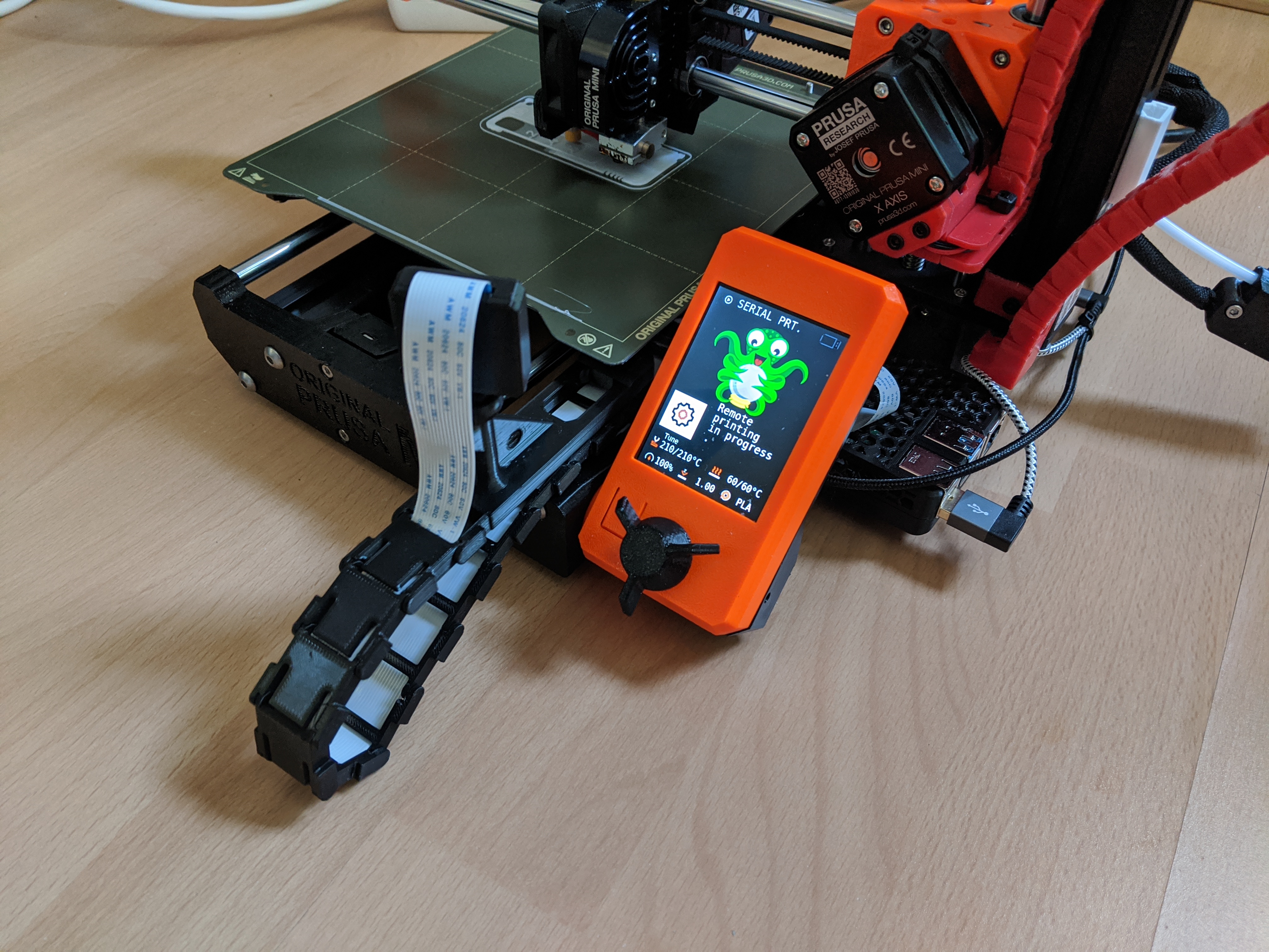 Prusa Mini Printbed Camera Mount with Cable Chain